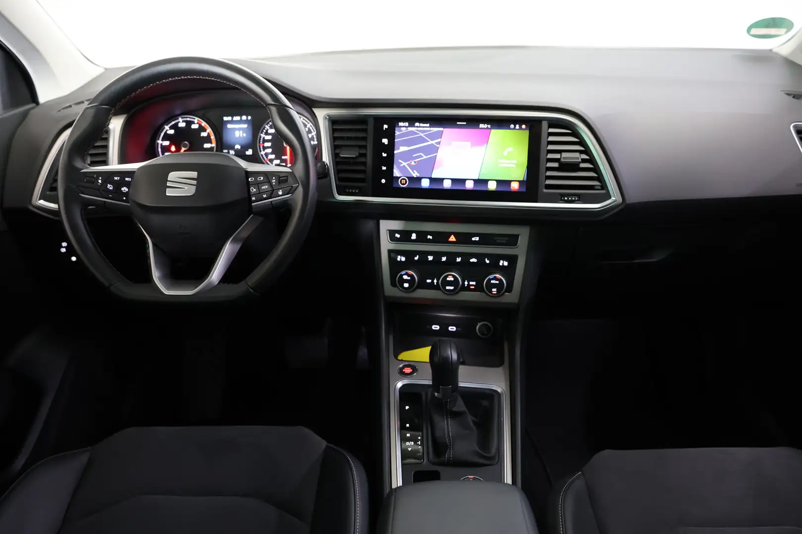SEAT Ateca 1.5 TSI DSG Style CARPLAY STUURVW LEDER CAMERA '22 Zwart - 2