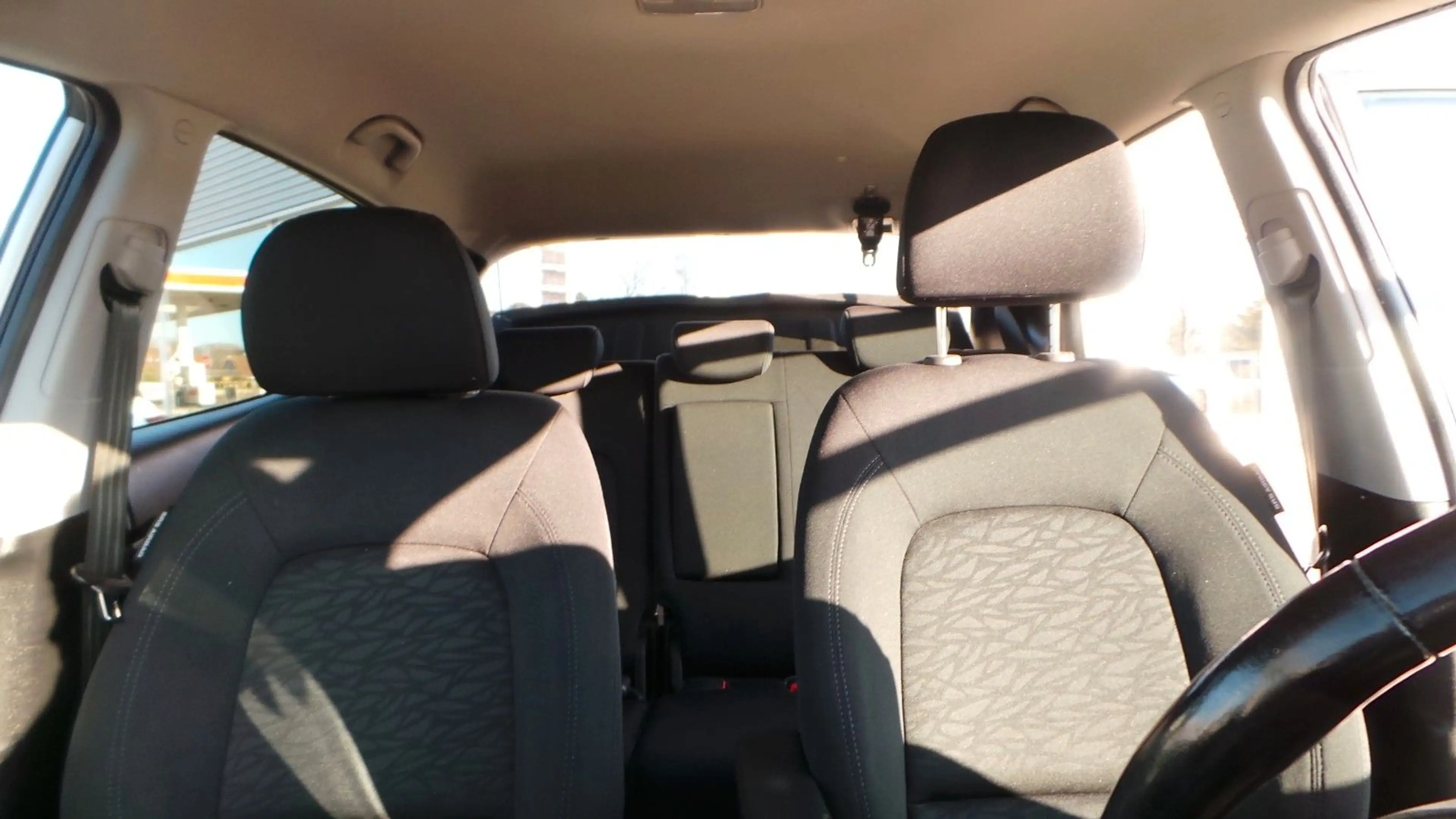 Hyundai iX20 Passion Klimaautomatik, Sitzheizung, Navi — photo 13