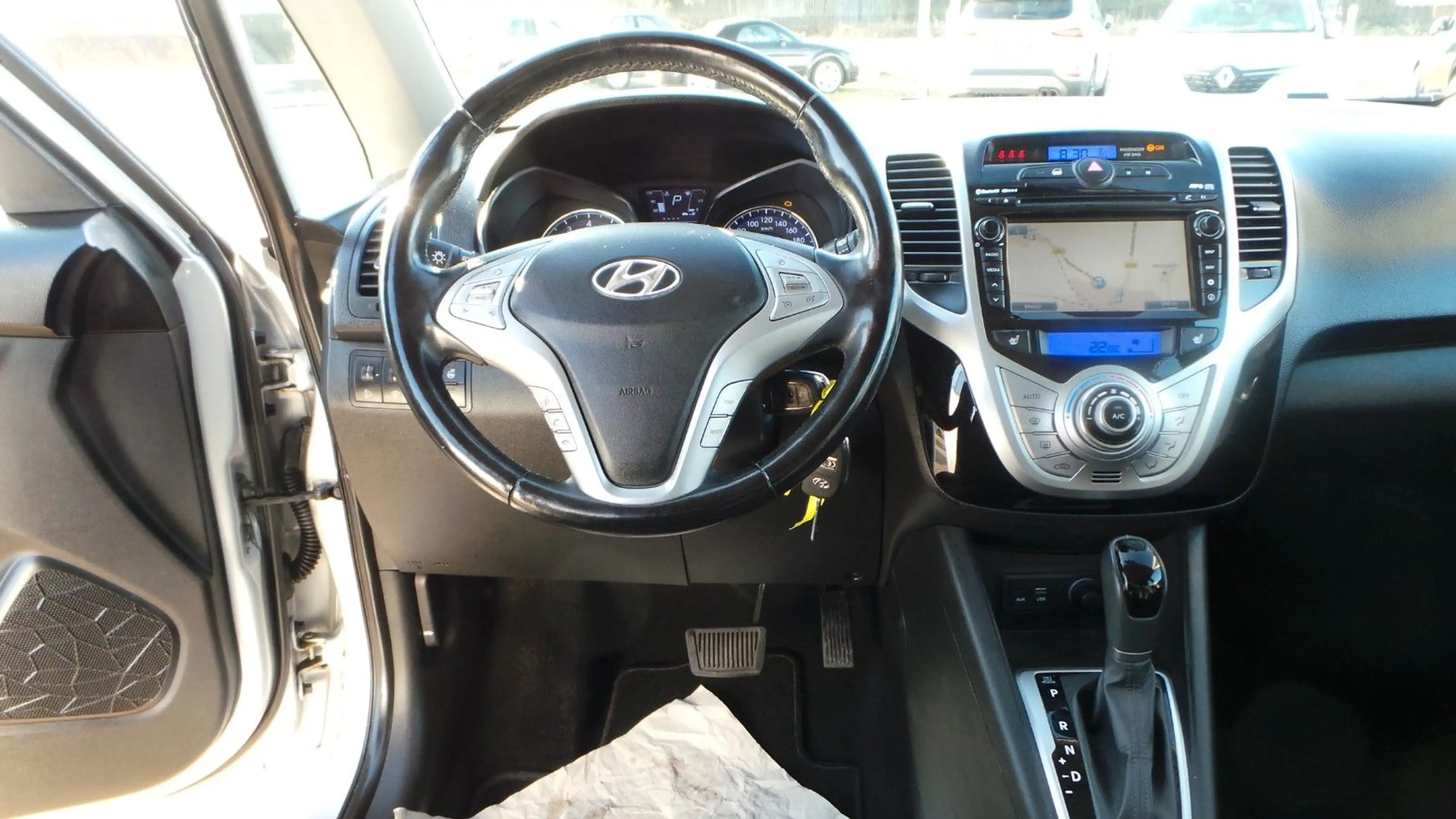 Hyundai iX20 Passion Klimaautomatik, Sitzheizung, Navi — photo 11