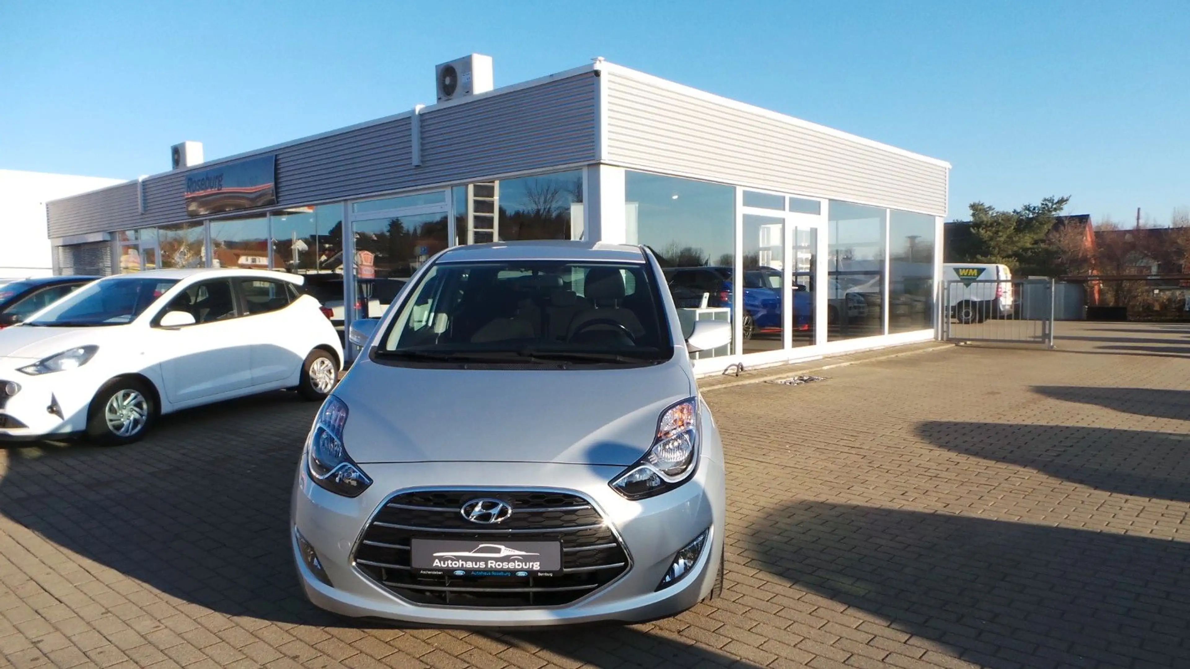 Hyundai iX20 Passion Klimaautomatik, Sitzheizung, Navi — photo 2