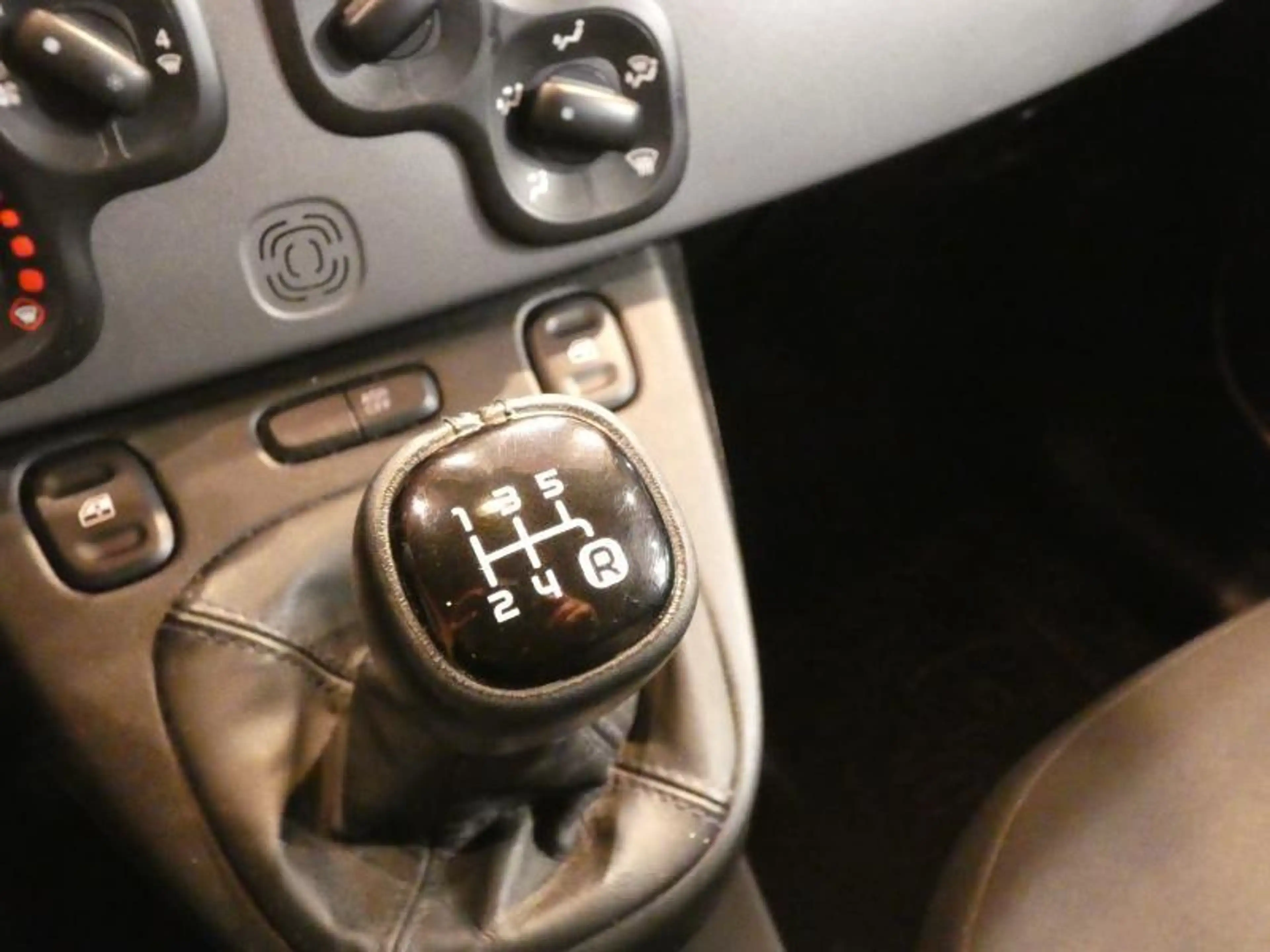 Fiat Panda Cross — photo 12