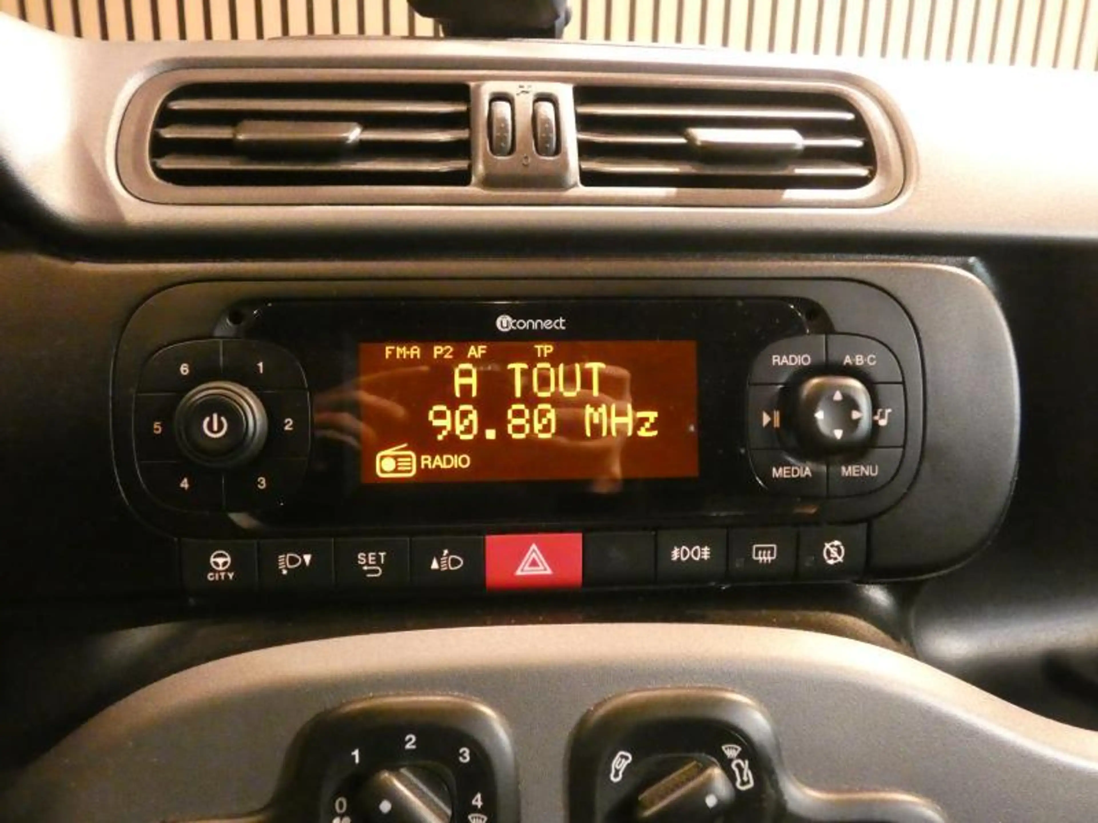 Fiat Panda Cross — photo 13