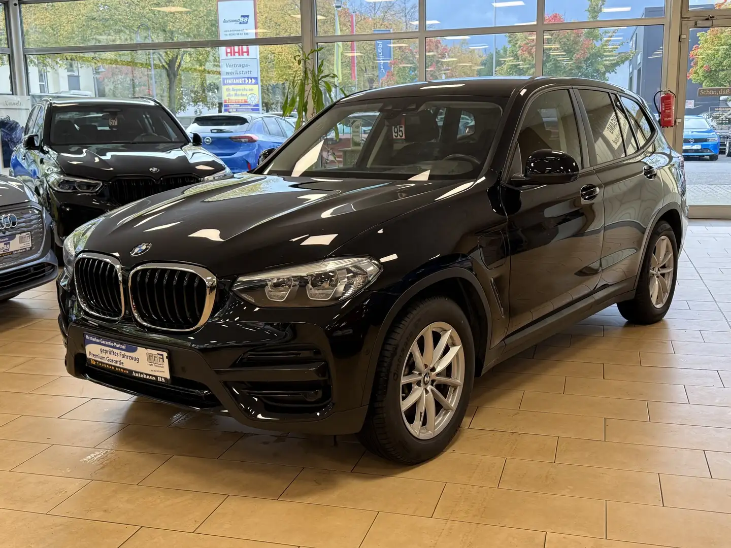 BMW X3 30e*xDrive*Advantage*Plug-In*360cam*Navi*LED Noir - 1