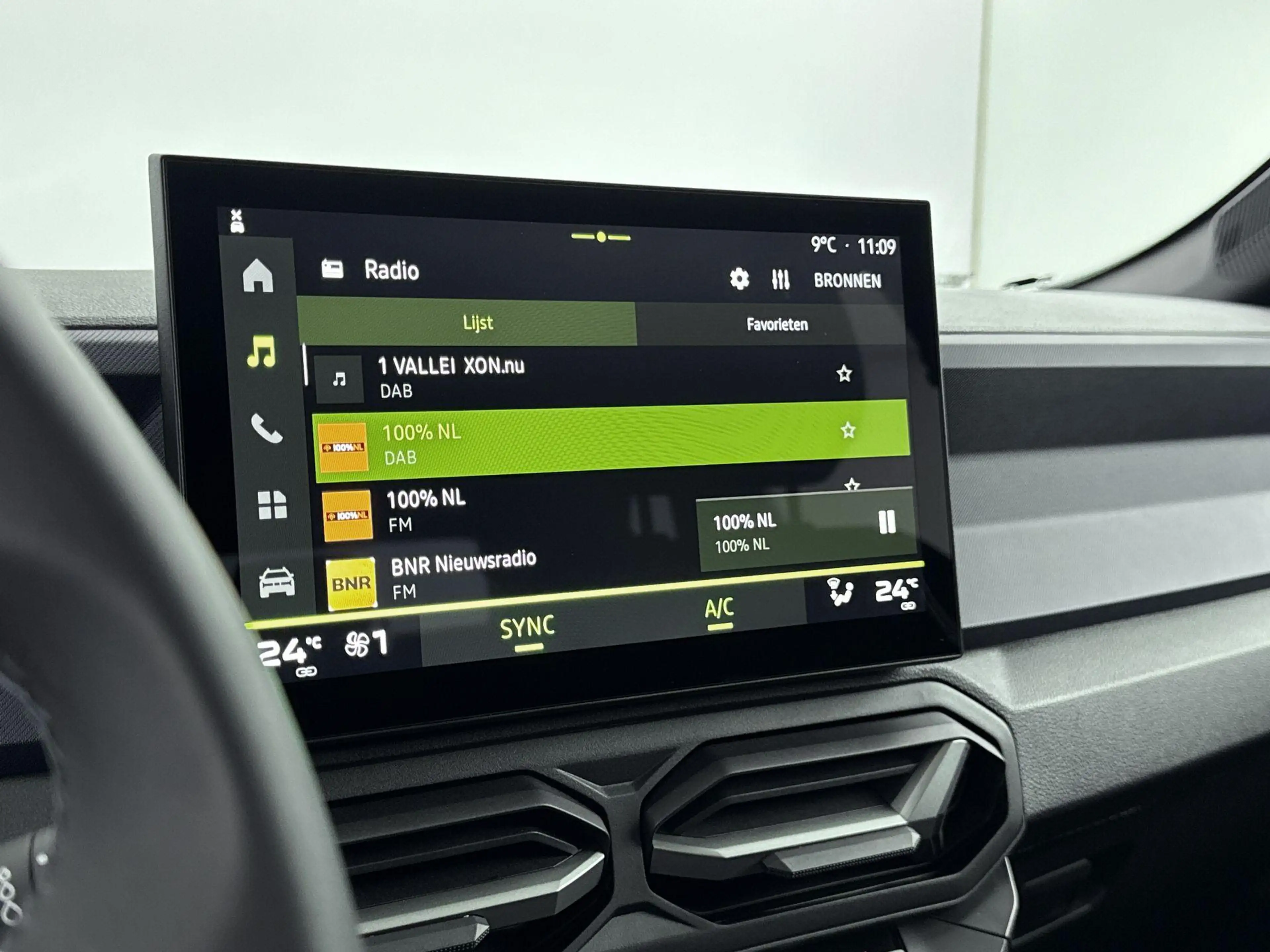 Dacia Bigster 1.8 Hybrid Expression 155PK | Automaat | Navigatie — photo 6