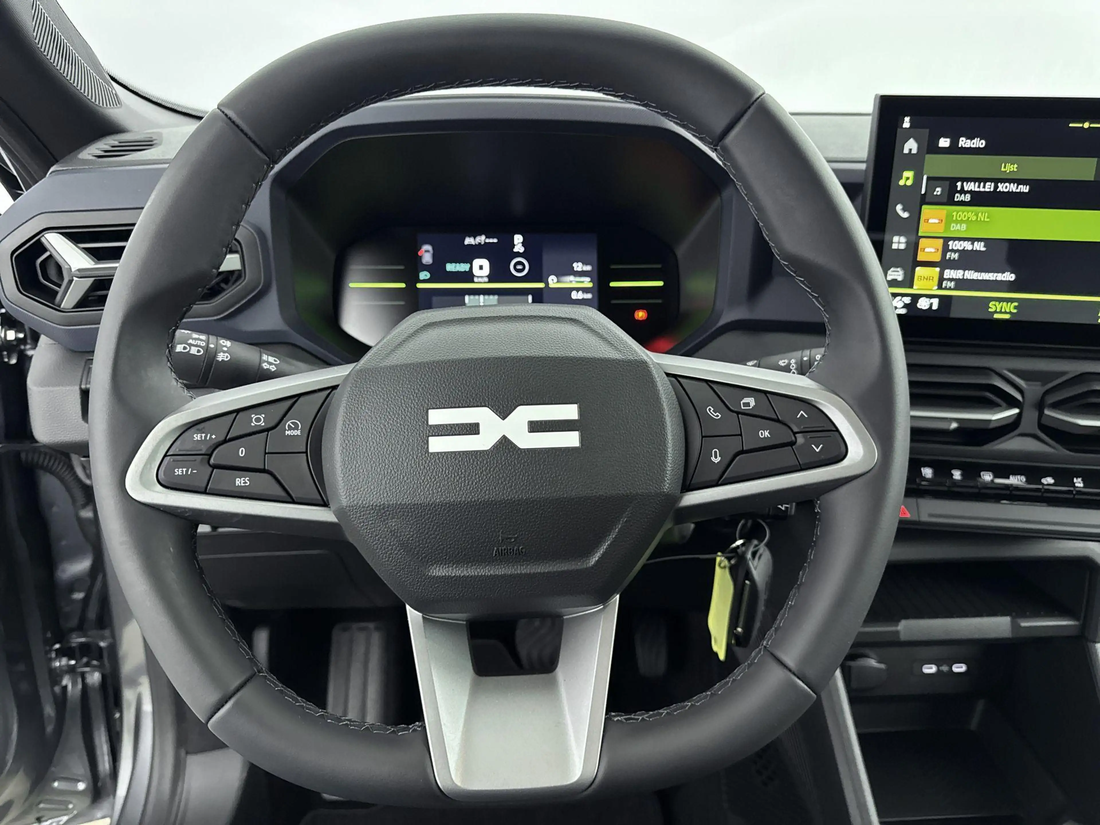 Dacia Bigster 1.8 Hybrid Expression 155PK | Automaat | Navigatie — photo 13