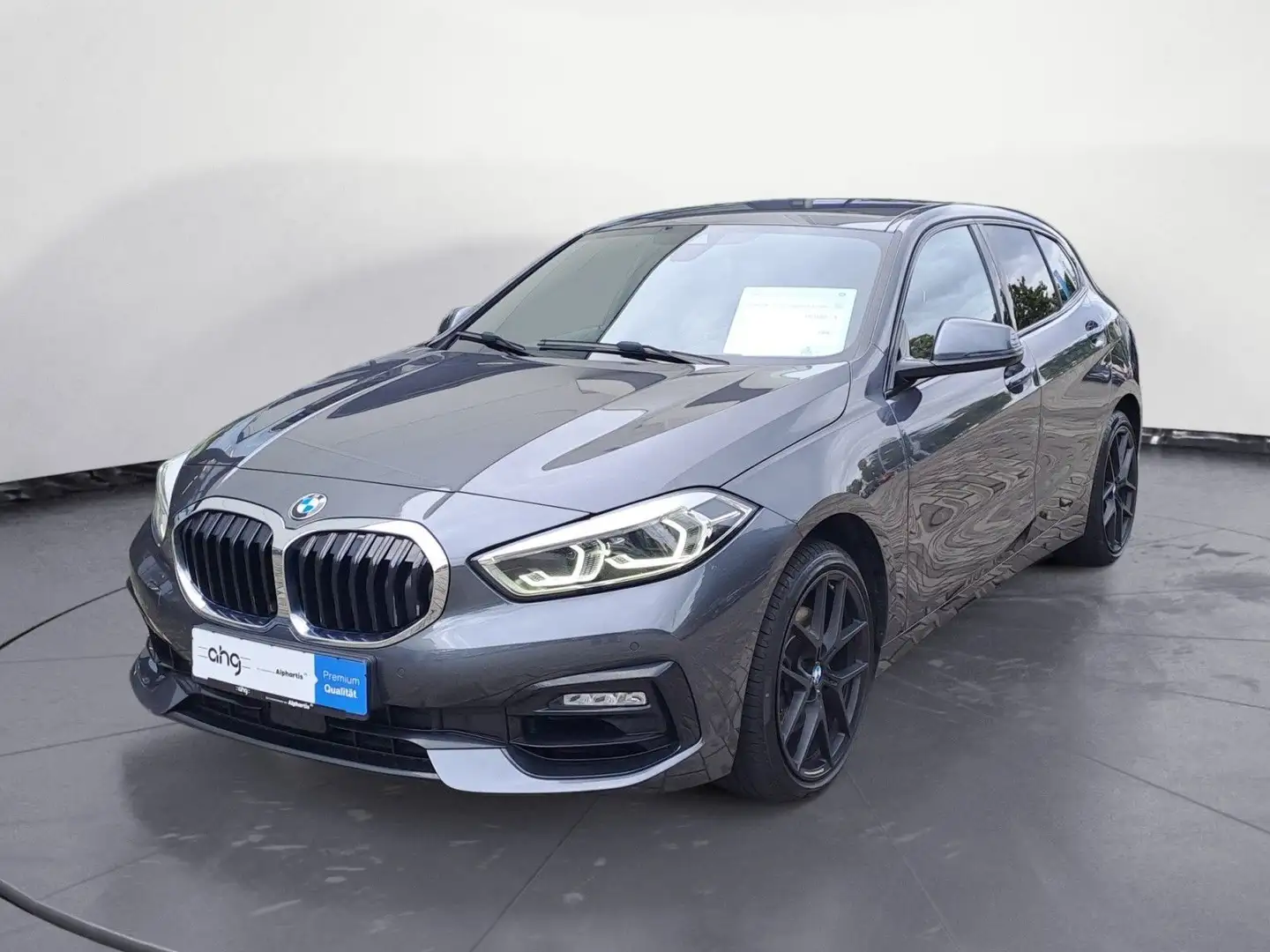 BMW 118 i Limousine Sport Line Navi LED Bluetooth PDC Grijs - 2