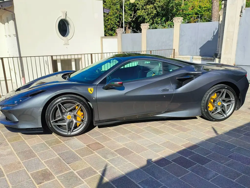 Ferrari F8 Tributo 2020 из Европы — купить под ключ