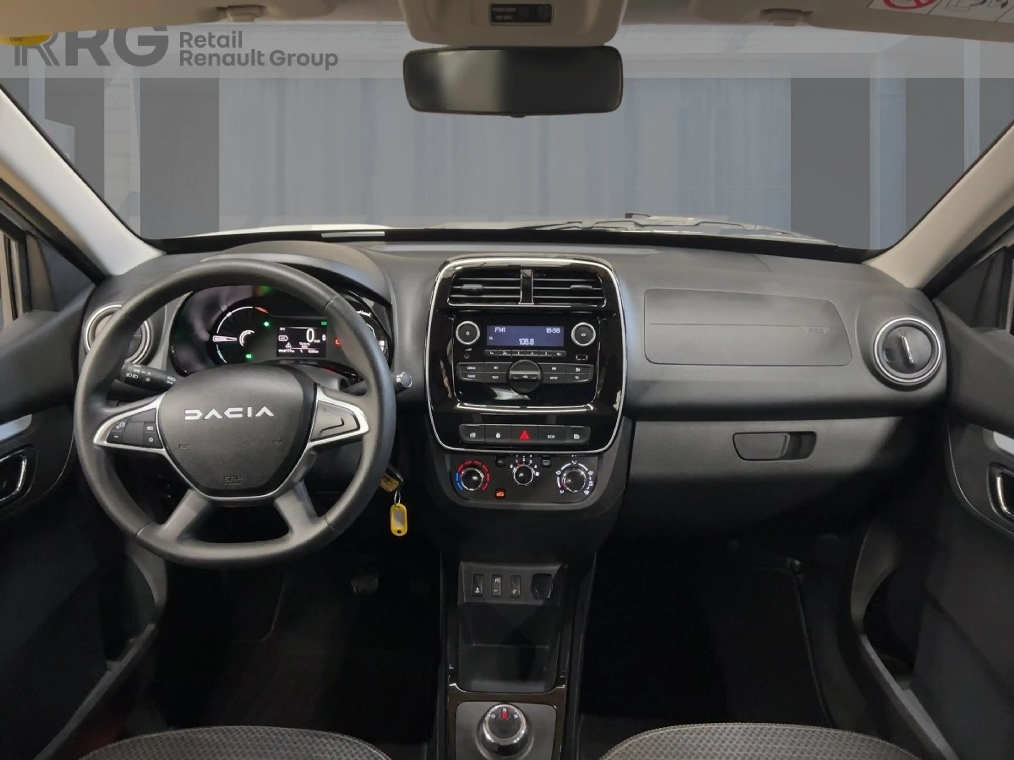 Dacia Spring Essential 48 — photo 10