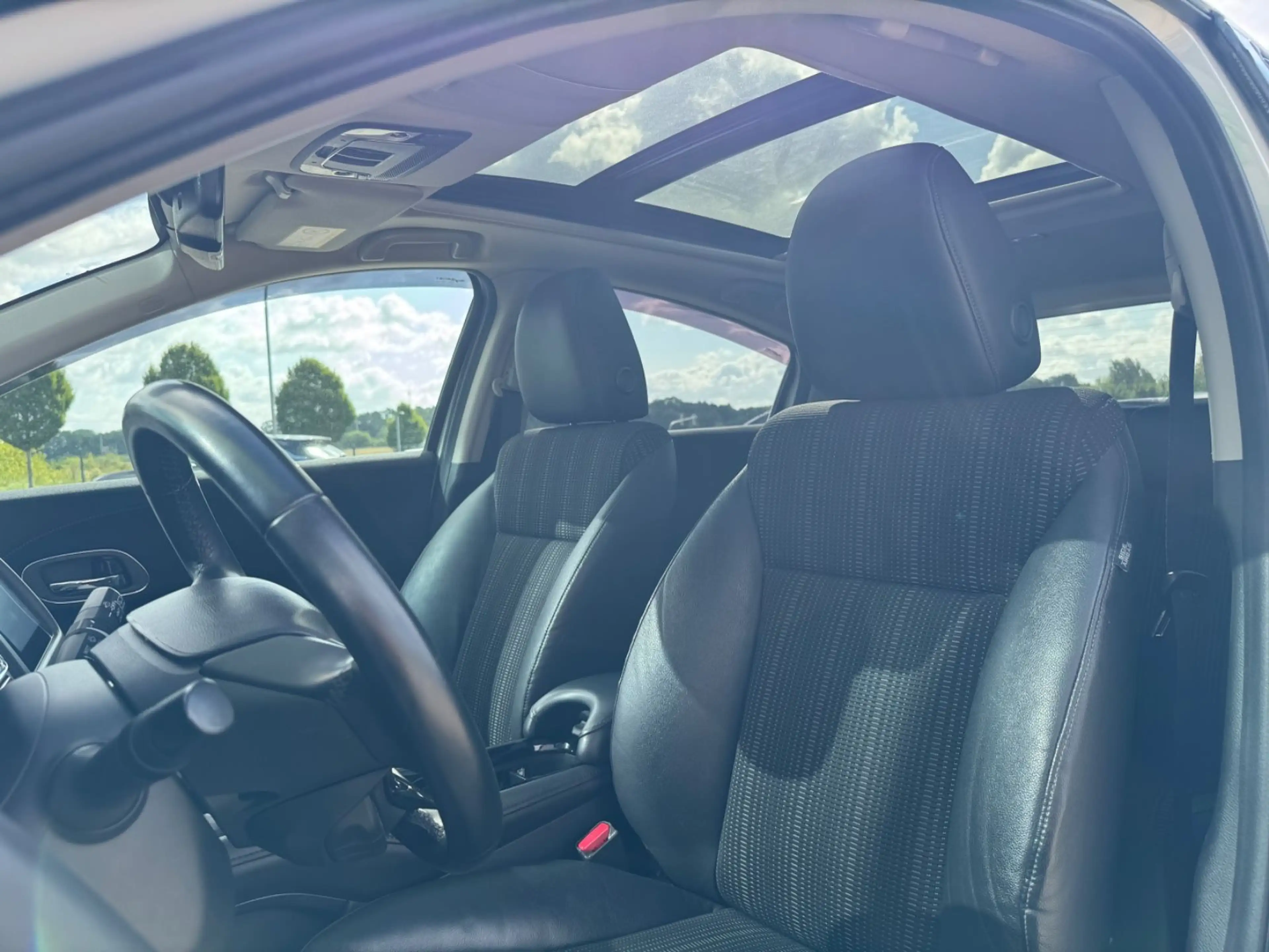 Honda HR-V 1.6 Executive 1. Hand Kamera Tempomat — photo 9
