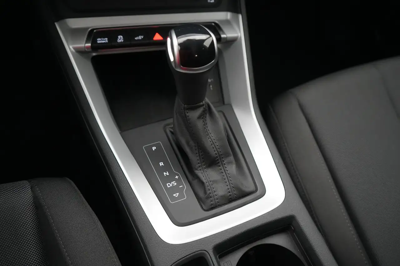 Audi Q3 Sportback 45 TFSI e PHEV S-Tronic S-Line LEDER/ALC, миниатюра 16