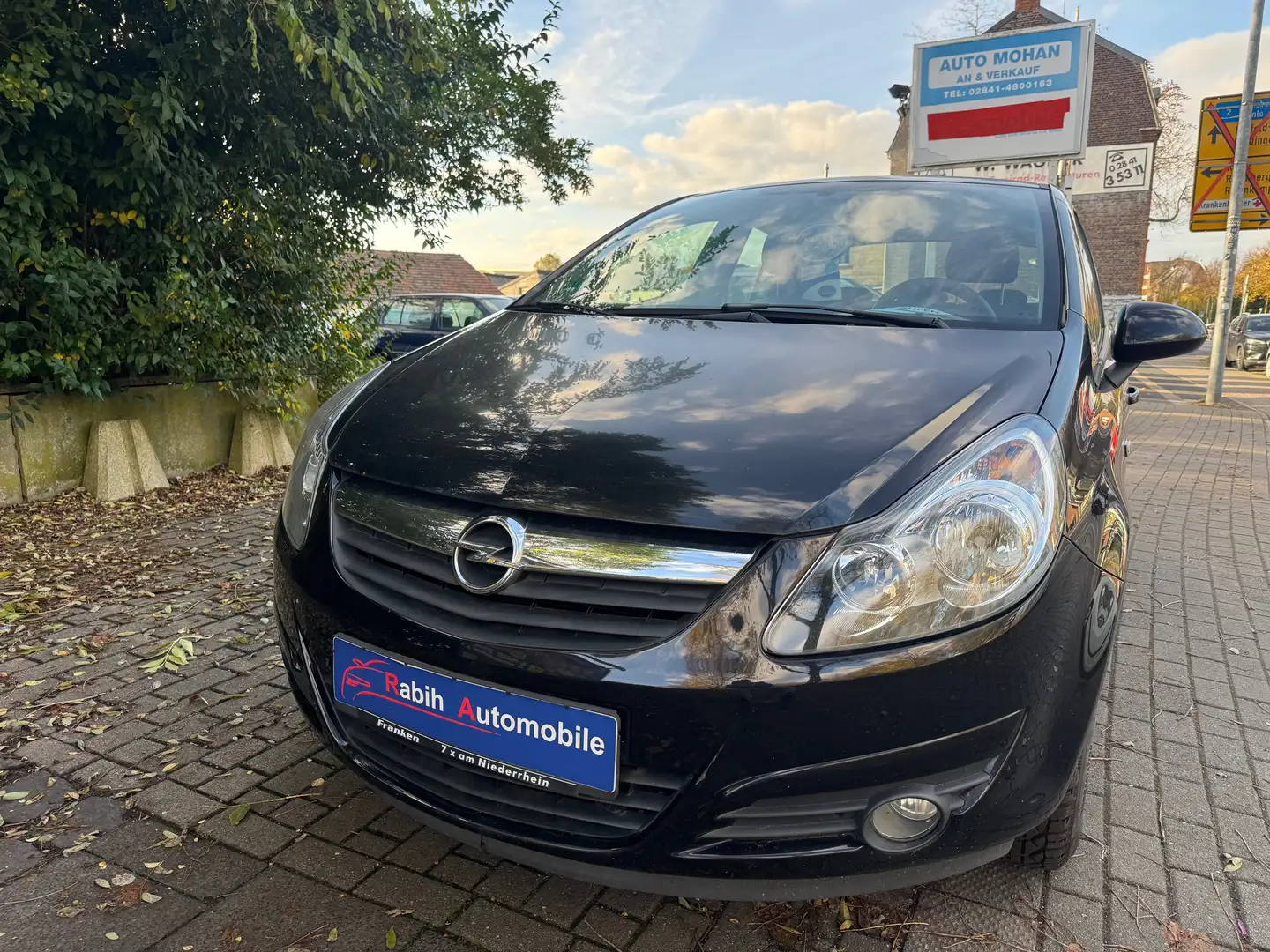 Opel Corsa Corsa 5-Türer 1.2 16V Edition, Tüv Neu . Schwarz - 1