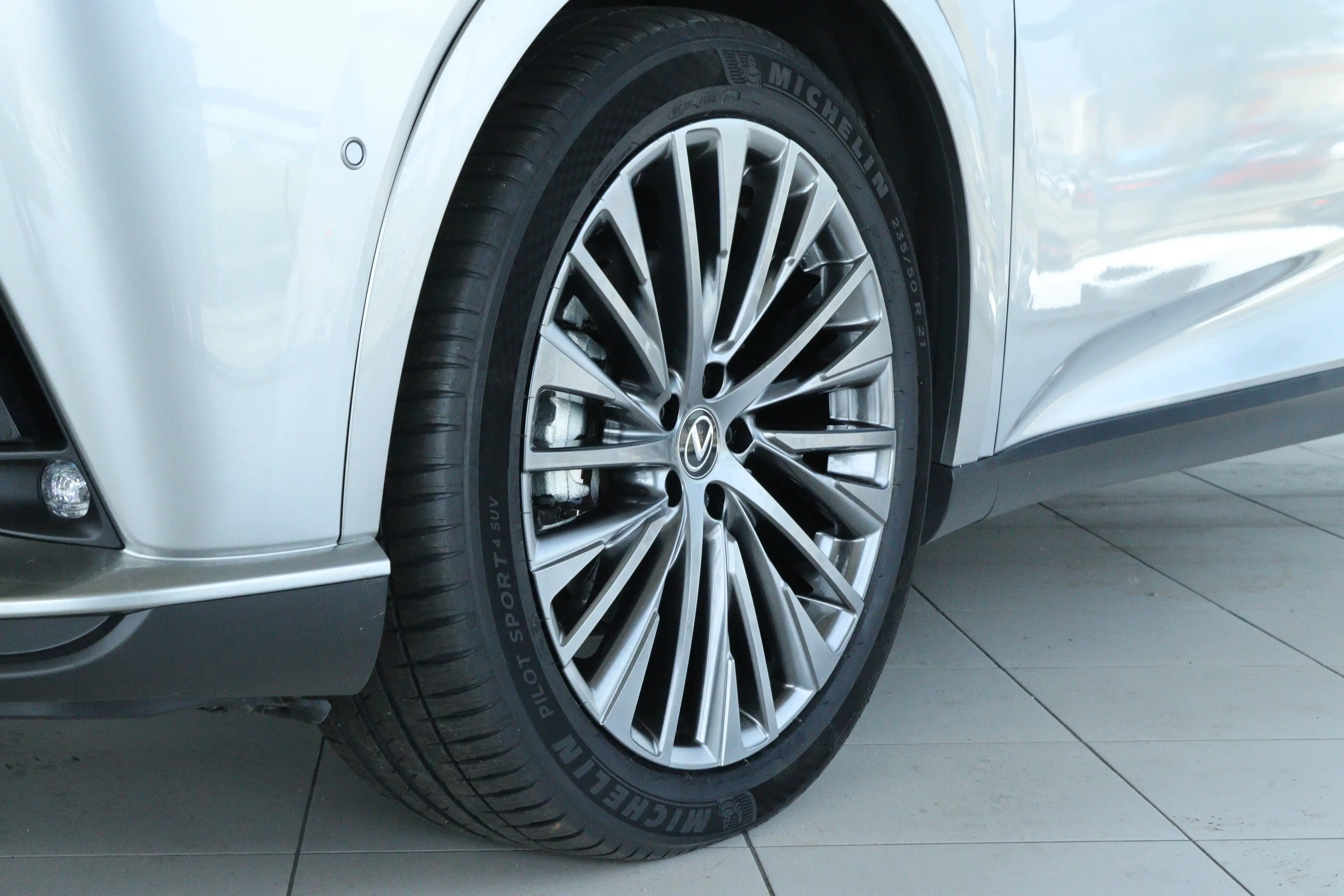 Lexus RX 450h 450h+ Plug-in Hybrid President Line ''OP AFSRPAAK' — photo 9
