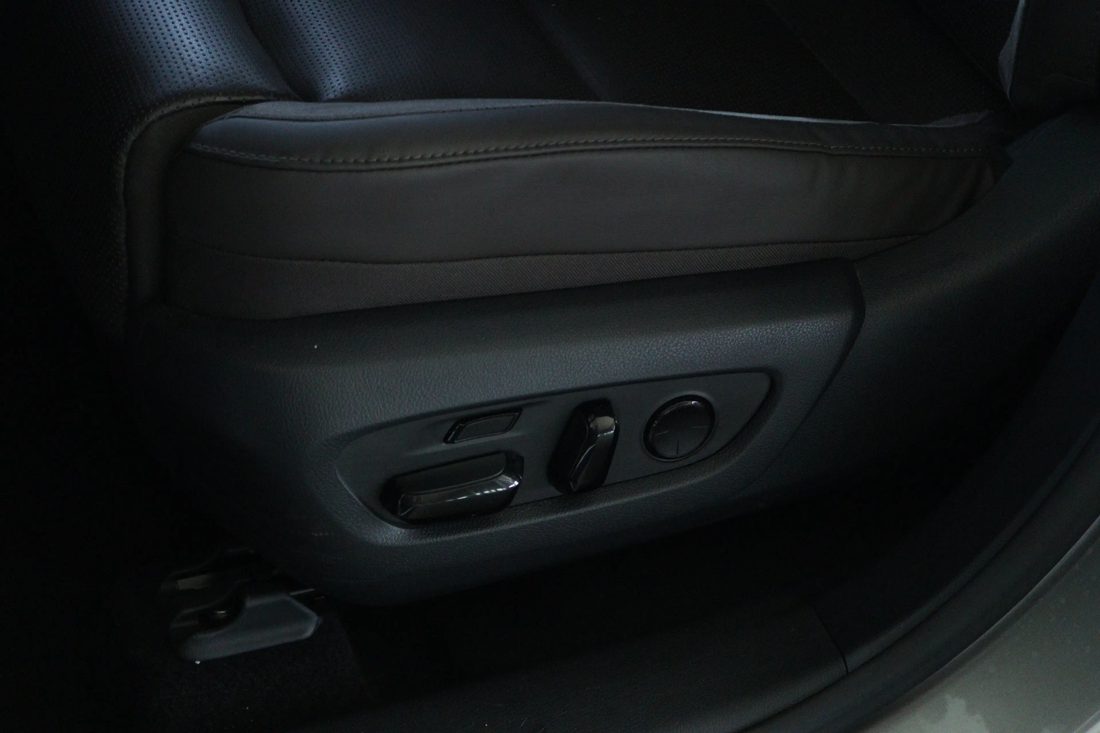 Lexus RX 450h 450h+ Plug-in Hybrid President Line ''OP AFSRPAAK' — photo 20