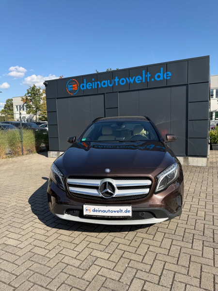Mercedes-Benz GLA 200 — photo 2
