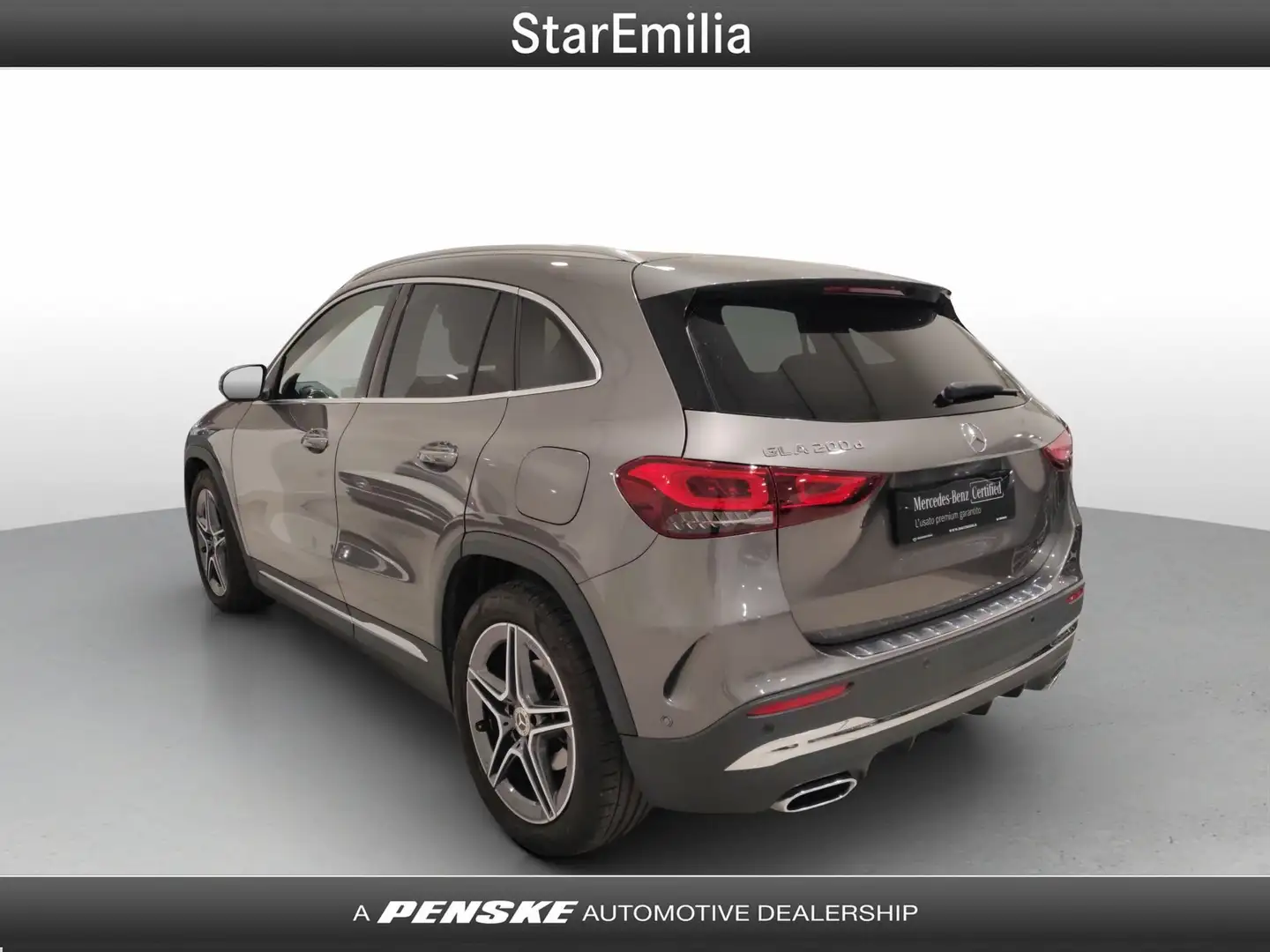 Mercedes-Benz GLA 200 GLA 200 d Automatic Premium Gris - 2