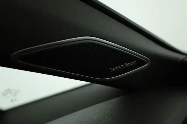 Volkswagen Id.3 view 8