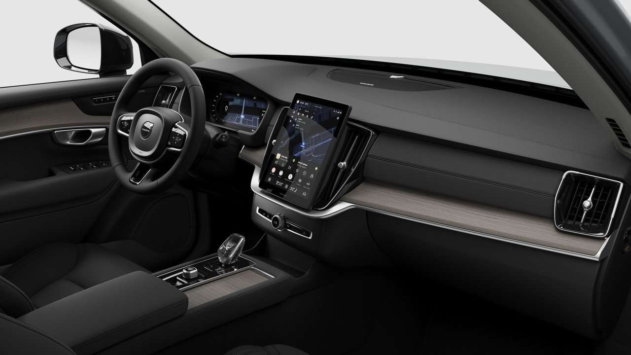 2026 Volvo XC90 Plus 7-Seater (Dark Theme) thumb 10