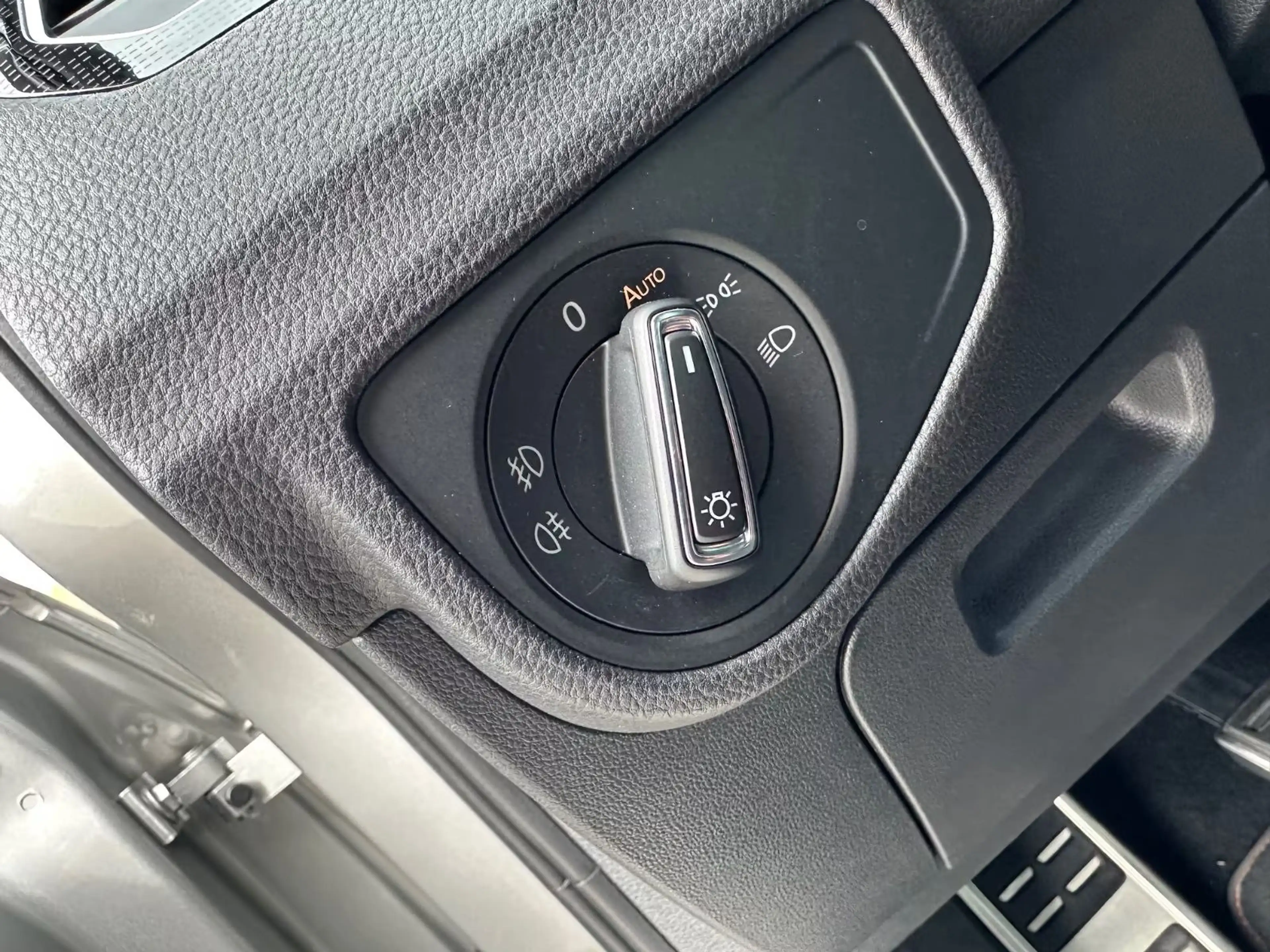Volkswagen Golf Sportsvan Sportsvan VII 1.4 TSI Sound ACC Navi LED 17" SHZ — photo 28