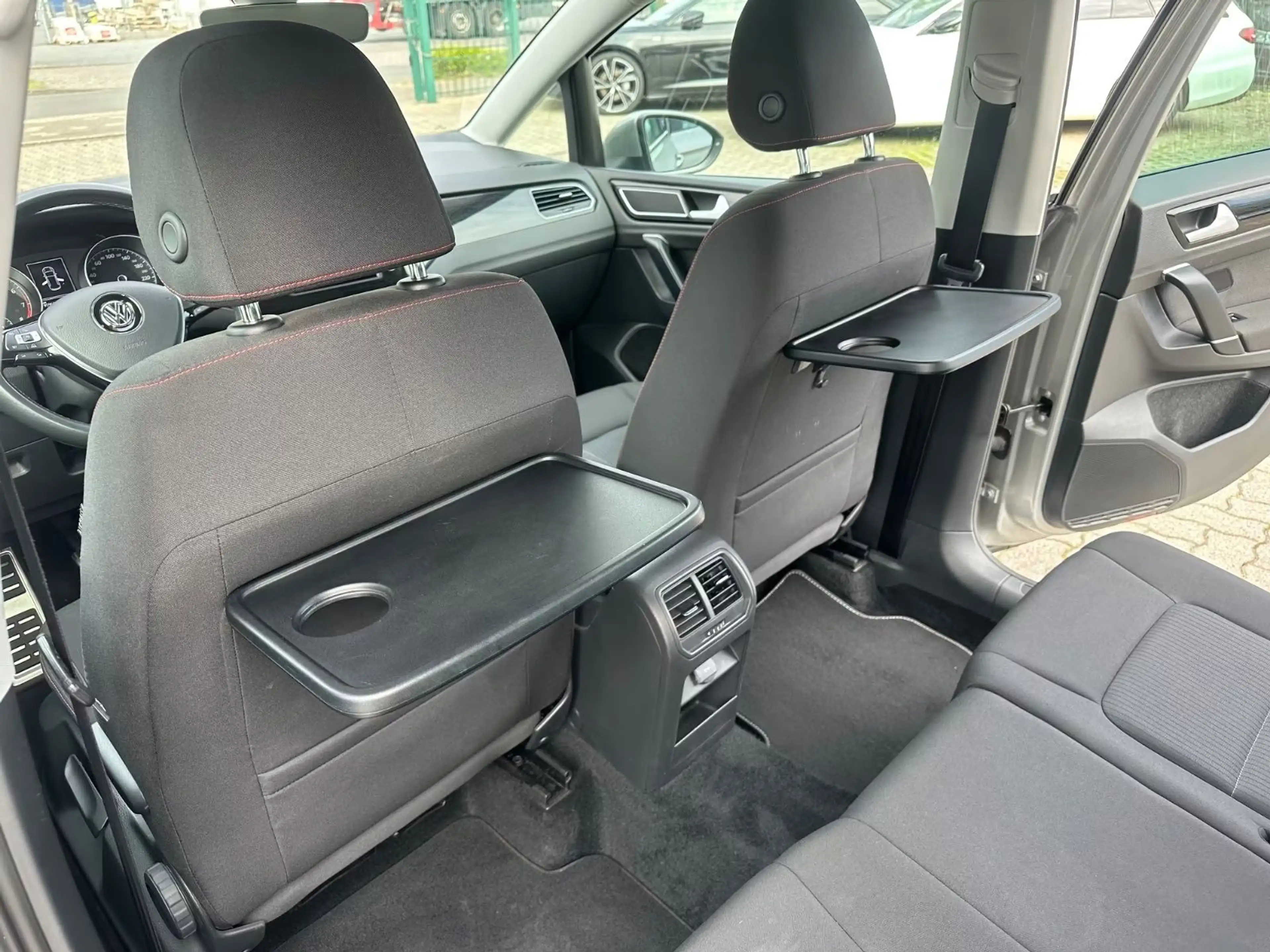 Volkswagen Golf Sportsvan Sportsvan VII 1.4 TSI Sound ACC Navi LED 17" SHZ — photo 17