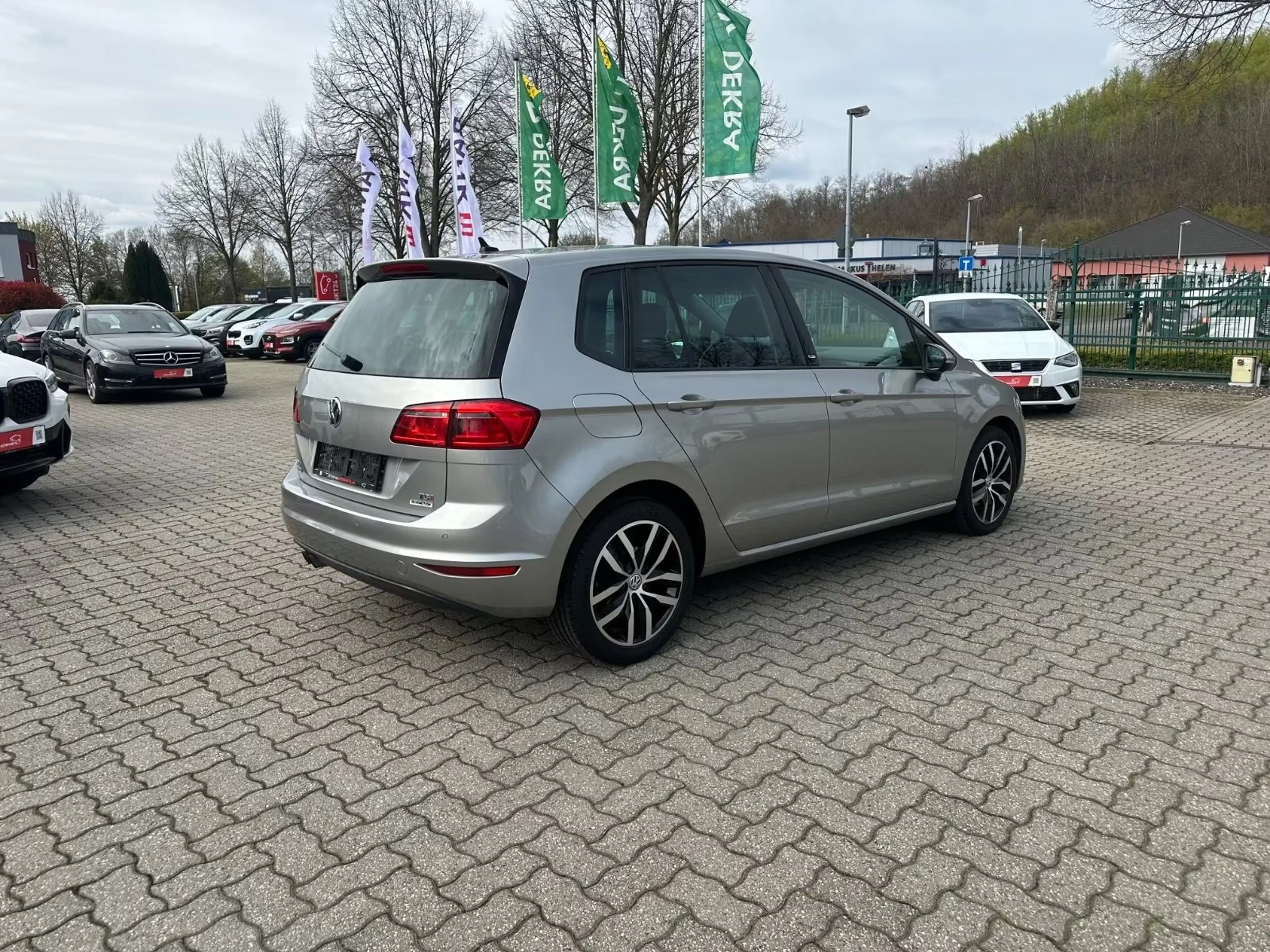 Volkswagen Golf Sportsvan Sportsvan VII 1.4 TSI Sound ACC Navi LED 17" SHZ — photo 2