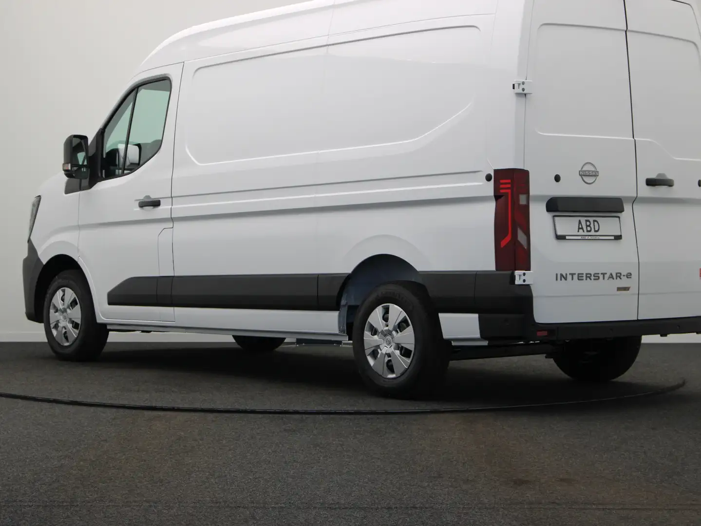 Nissan Interstar Interstar-e Limited 87 kWh Batterij | 7" TFT kleur Blanc - 2
