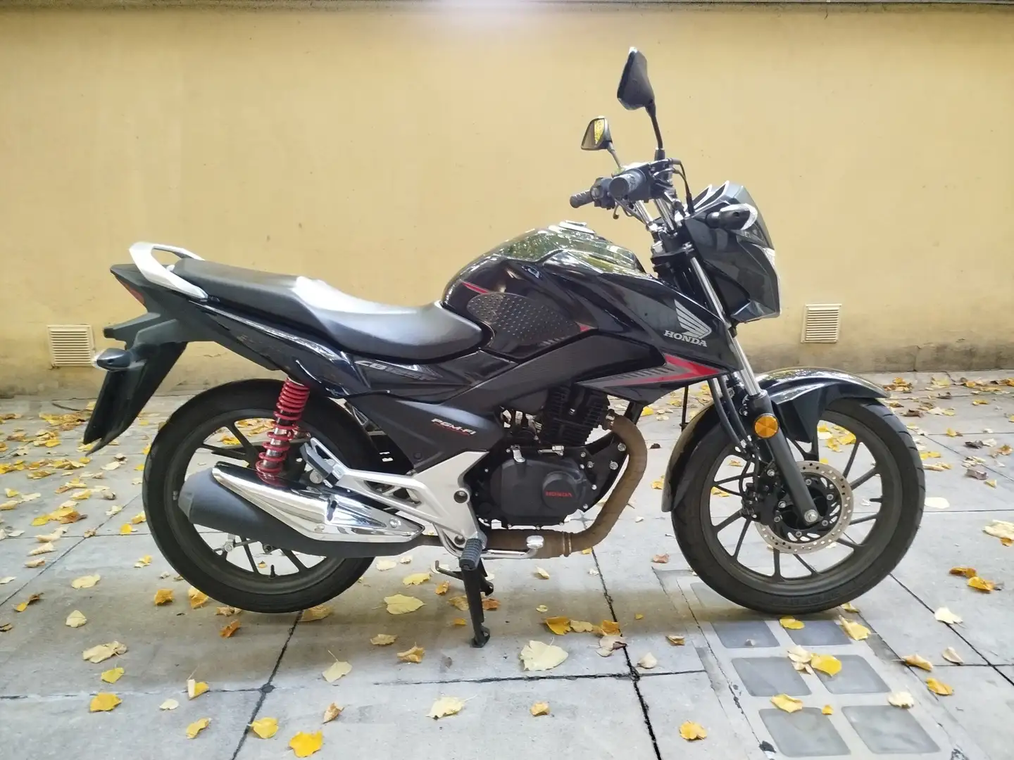Honda CB 125 F Nero - 1