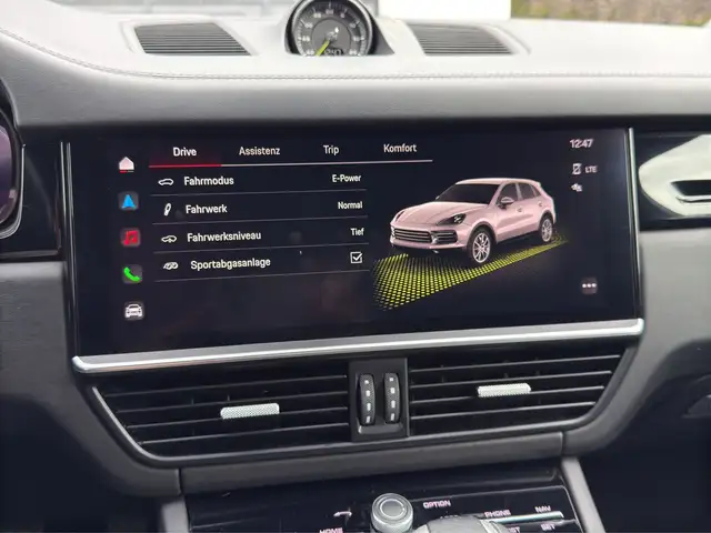 Porsche Cayenne E-Hybrid E-Hybrid AHK/Panorama/Nachtsicht/18-Wege Ansicht 24