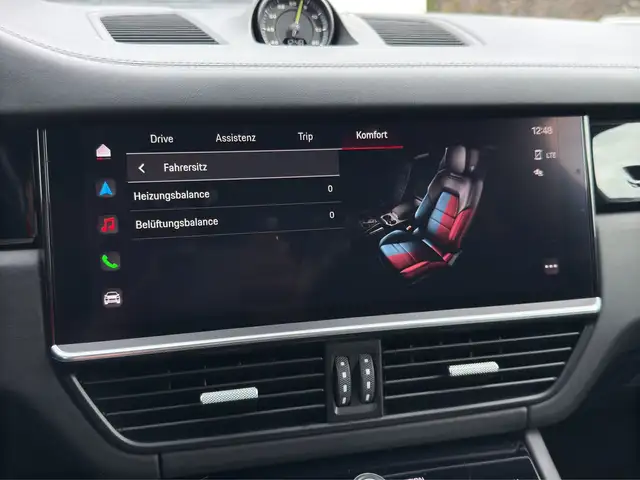 Porsche Cayenne E-Hybrid E-Hybrid AHK/Panorama/Nachtsicht/18-Wege Ansicht 27