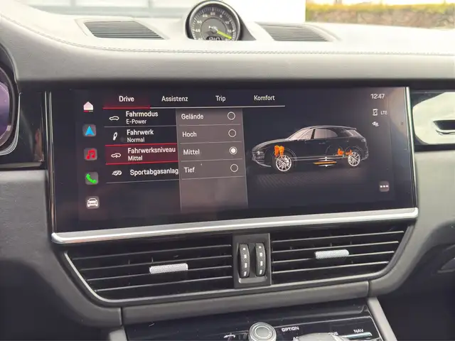 Porsche Cayenne E-Hybrid E-Hybrid AHK/Panorama/Nachtsicht/18-Wege Ansicht 23