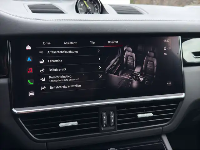 Porsche Cayenne E-Hybrid E-Hybrid AHK/Panorama/Nachtsicht/18-Wege Ansicht 26