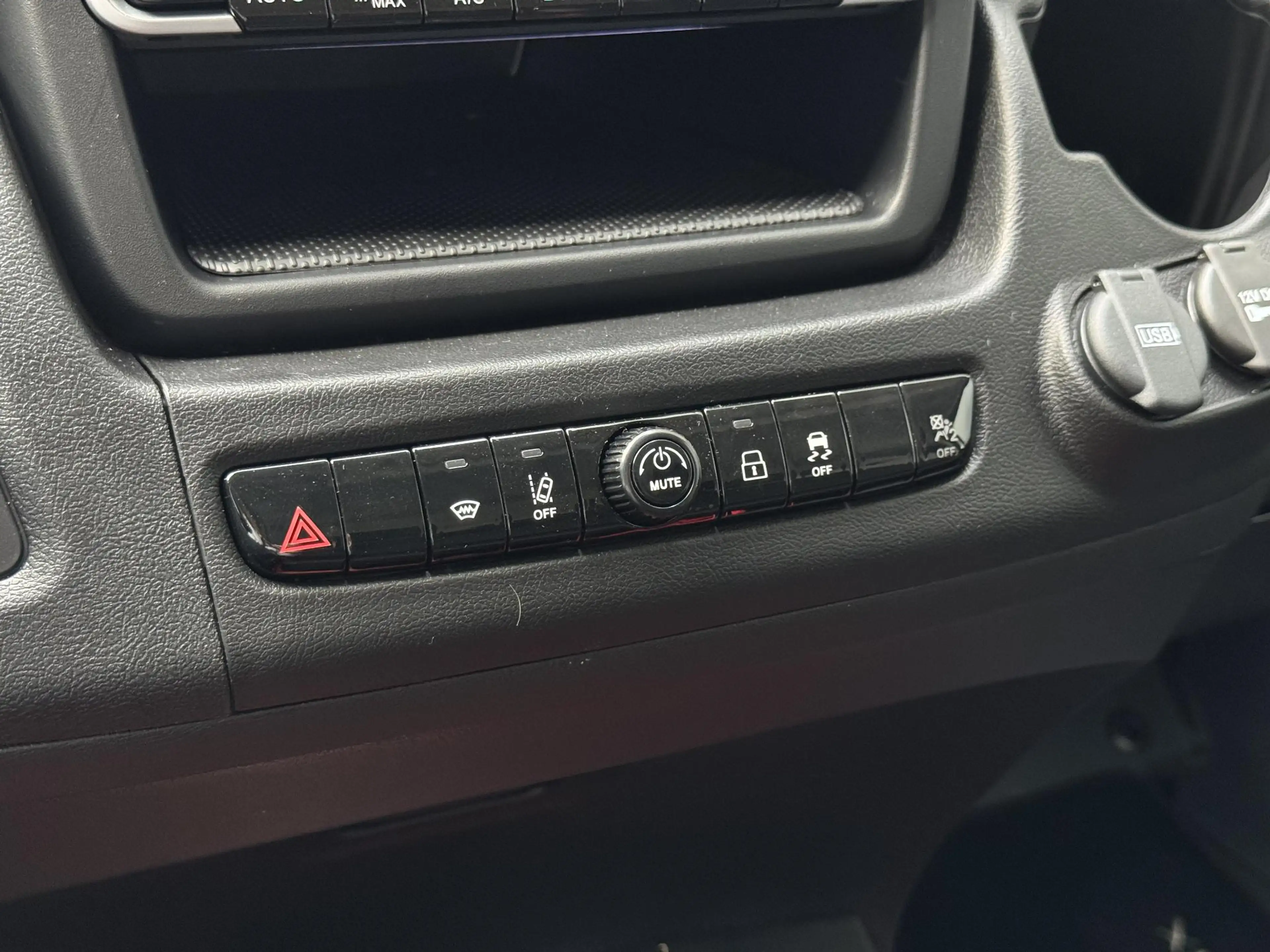 Toyota Proace Max Elec 3.5t L3H2 Professional Heavy 110 kWh — photo 15
