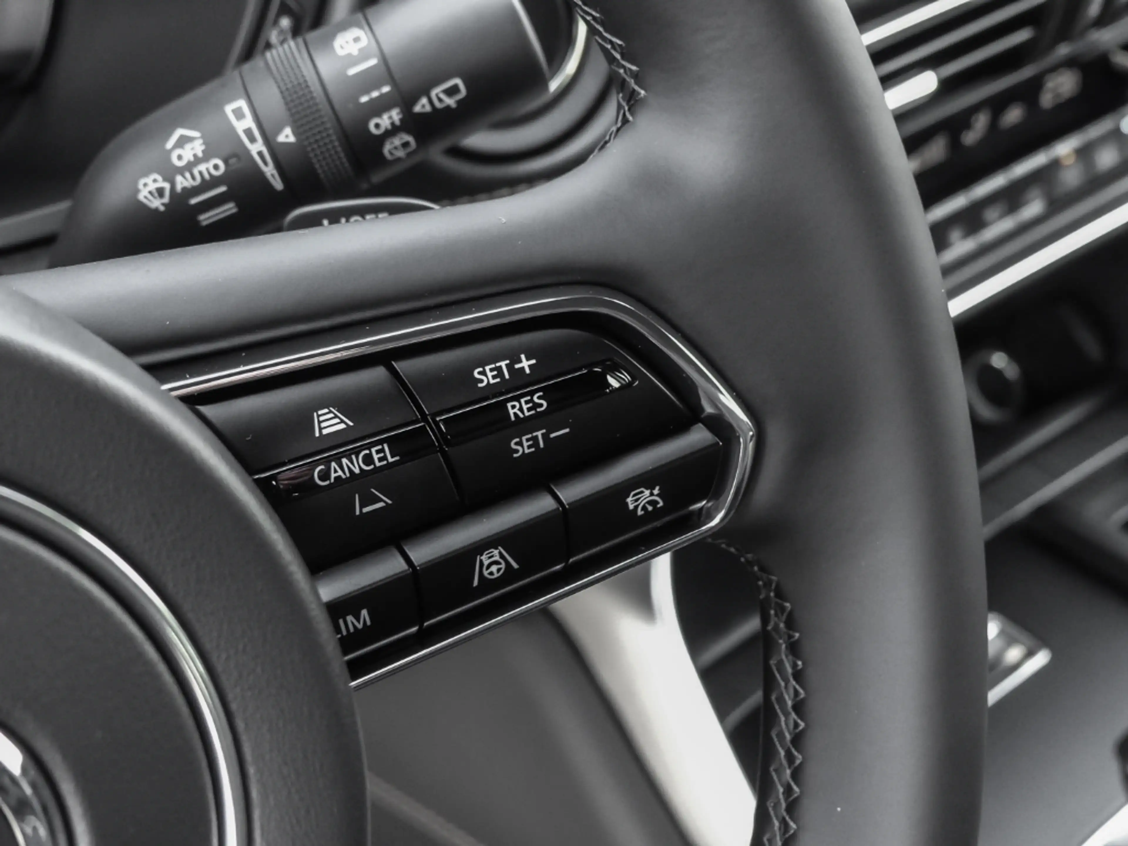 Mazda CX-80 2026 3.3L e-SKYACTIV D 254ps 8AT AWD Homura CAHO — photo 9