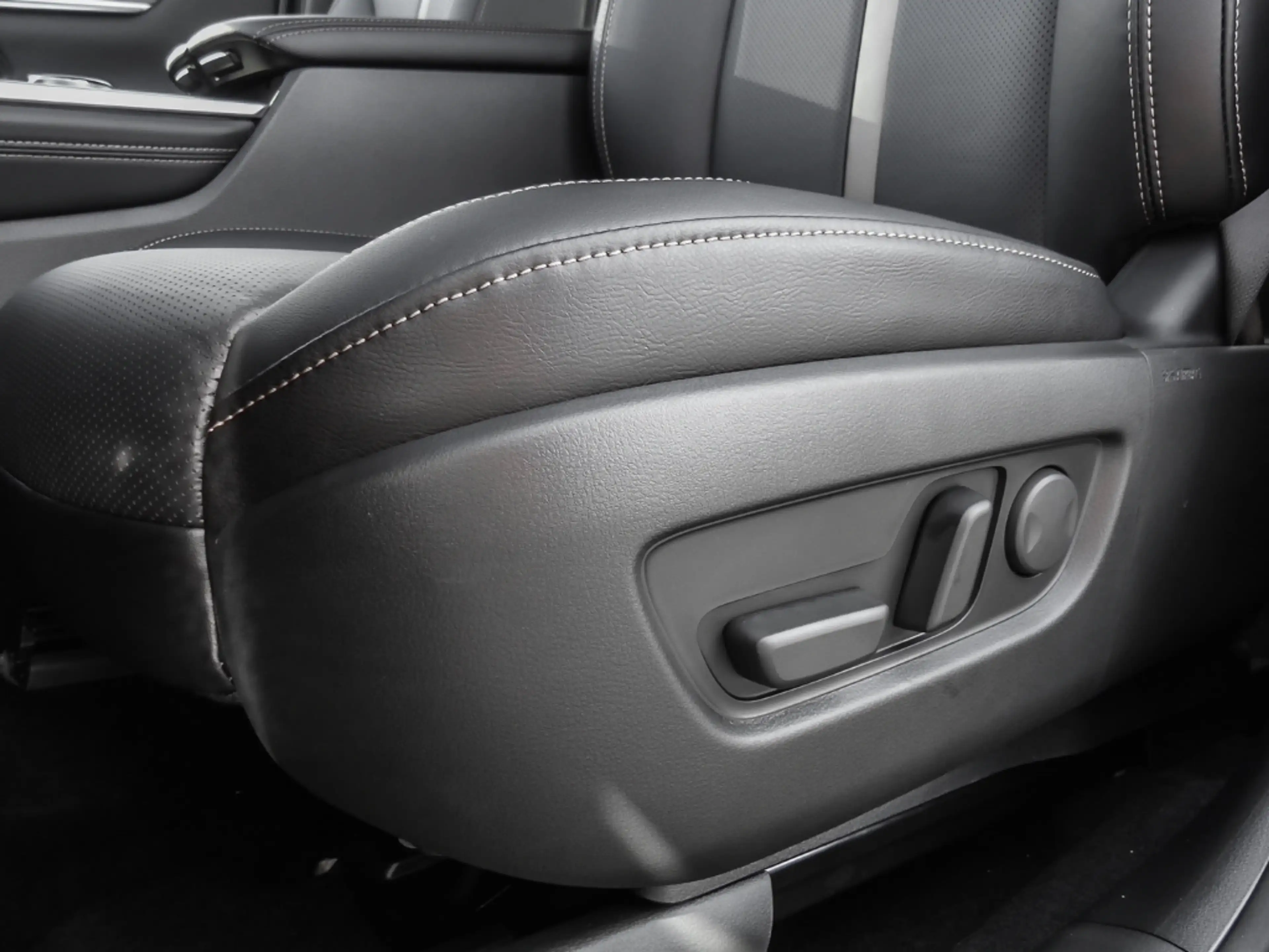 Mazda CX-80 2026 3.3L e-SKYACTIV D 254ps 8AT AWD Homura CAHO — photo 15