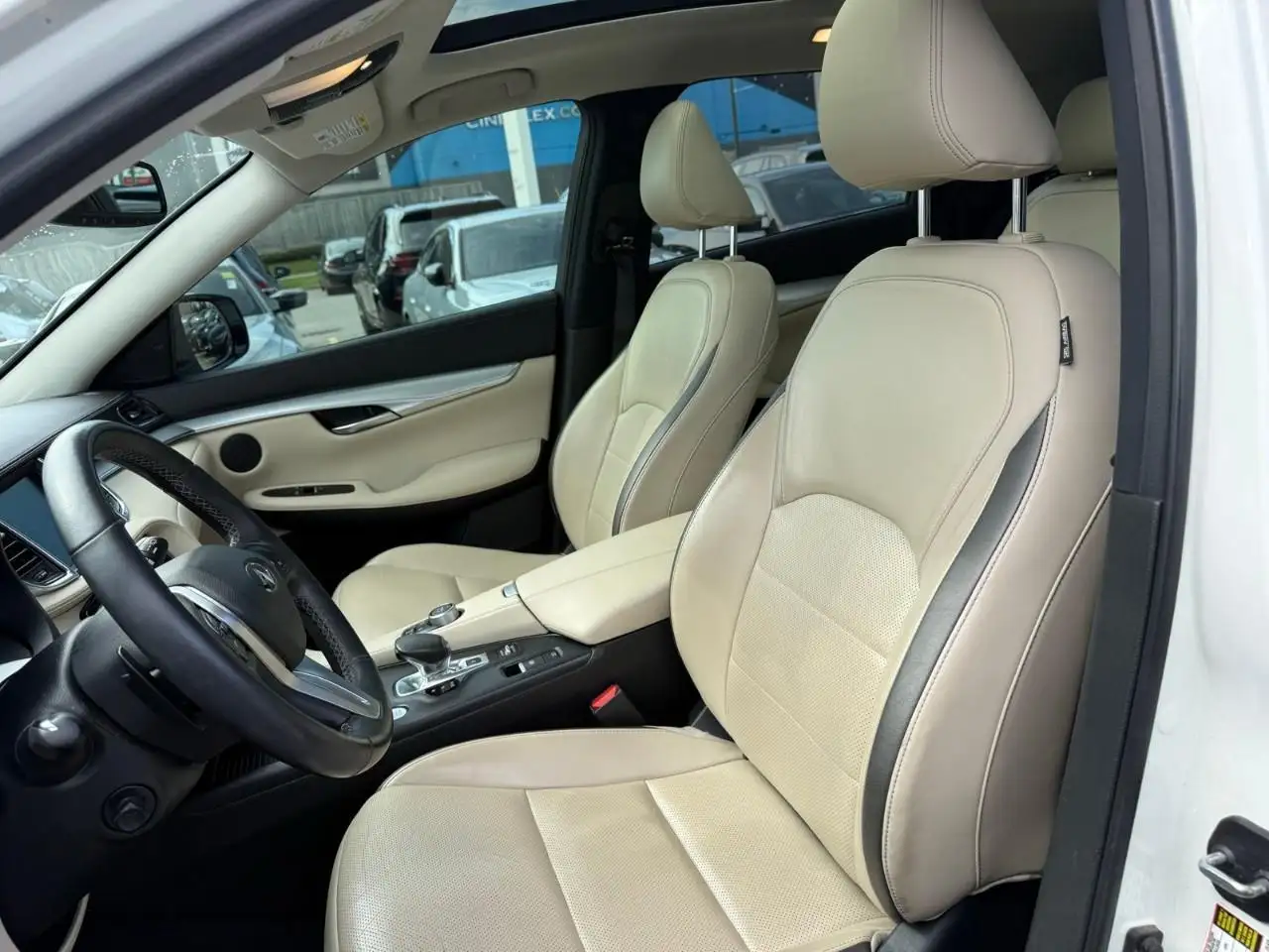 Infiniti QX50 снимка Infiniti QX50
