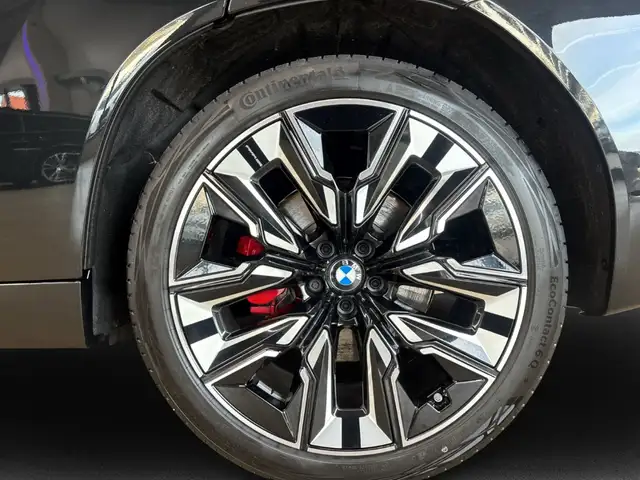 BMW X3 view 7