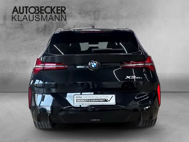 BMW X3 view 6