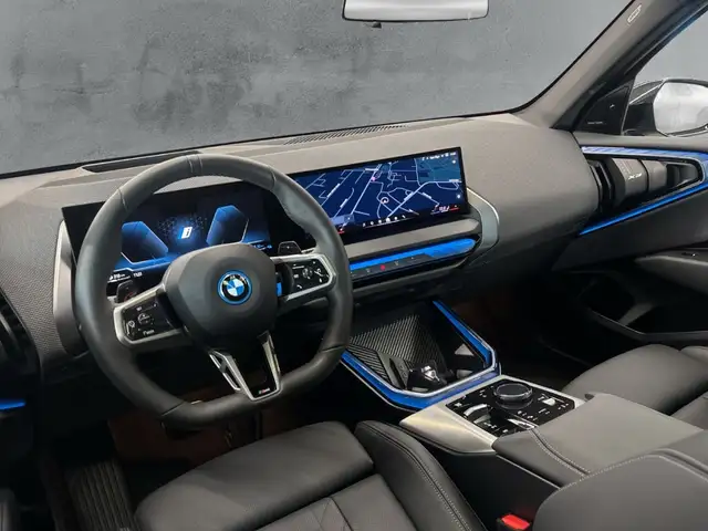 BMW X3 view 9