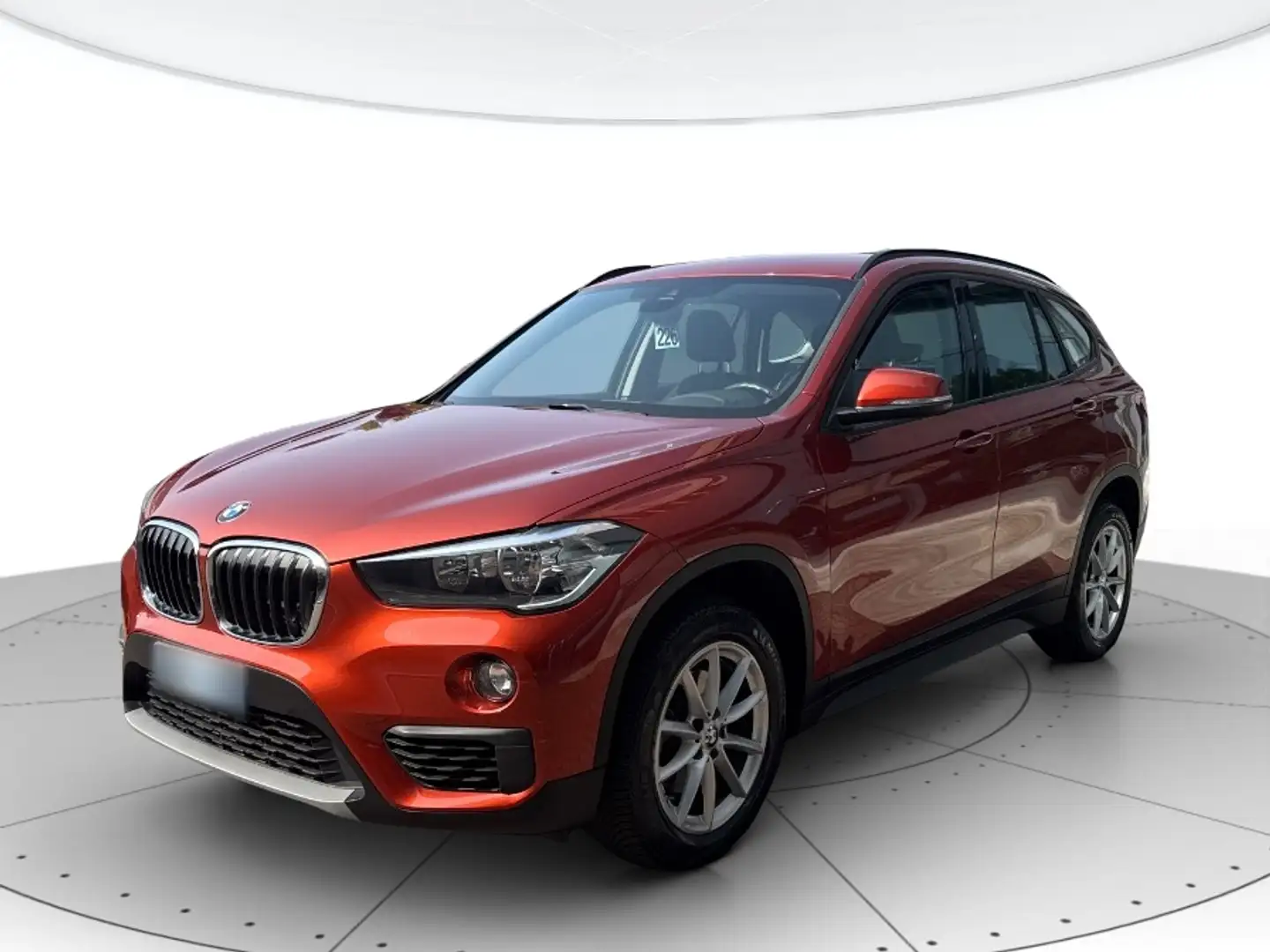 BMW X1 sdrive 18d Czerwony - 1