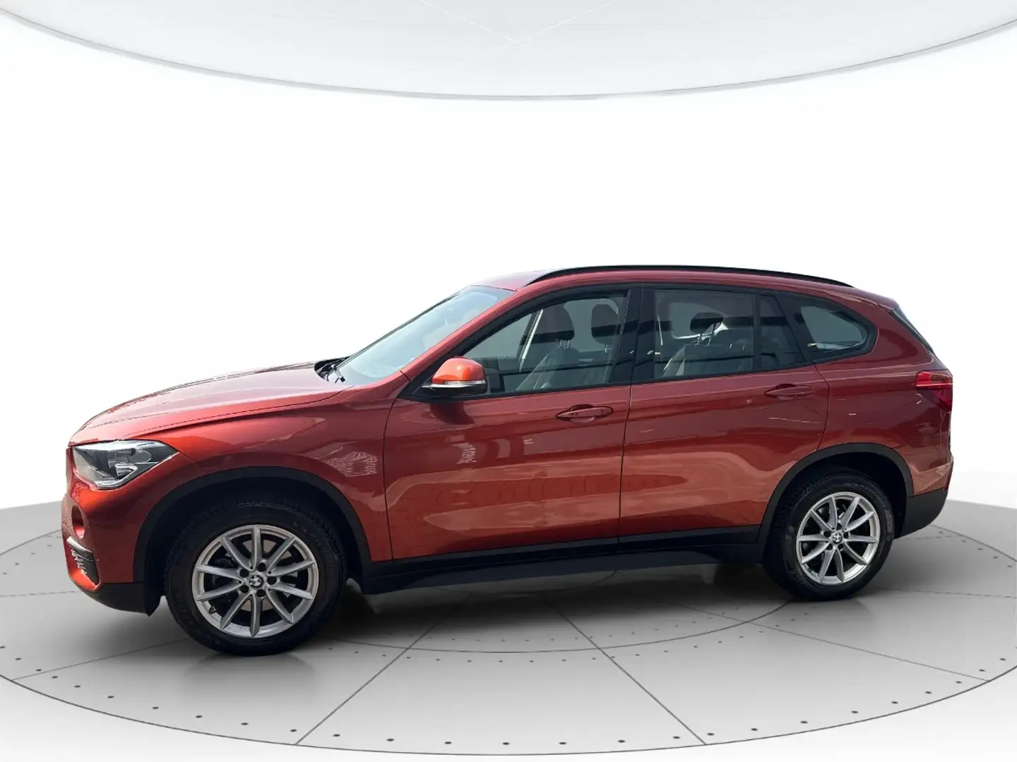 BMW X1 sdrive 18d Czerwony - 2