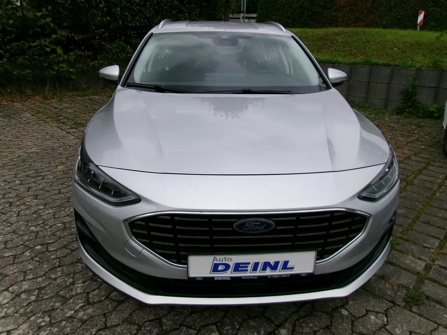 Ford Focus Titanium Silber - 2