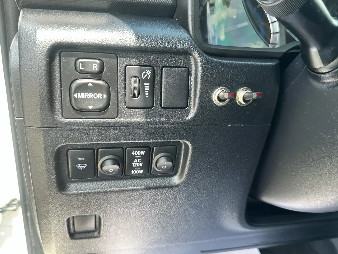 Toyota 4-Runner снимка Toyota 4-Runner