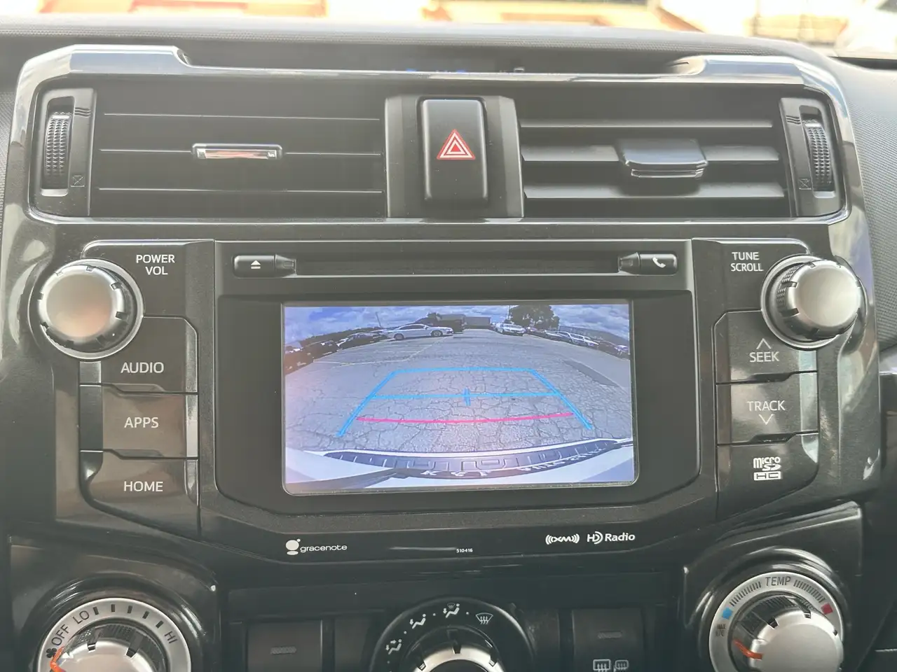 Toyota 4-Runner снимка Toyota 4-Runner