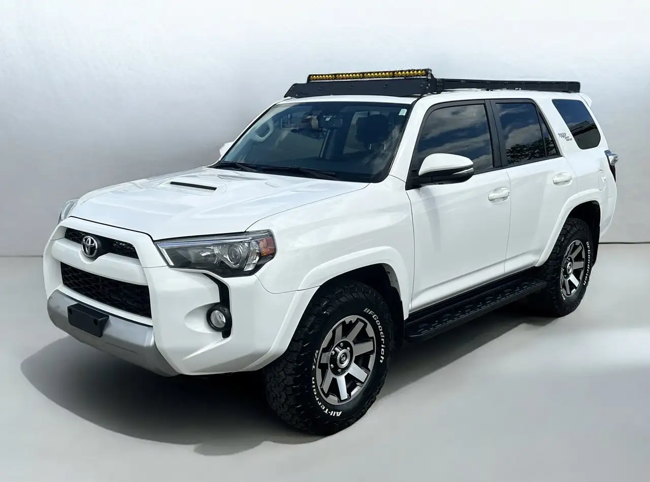 Toyota 4-Runner снимка Toyota 4-Runner