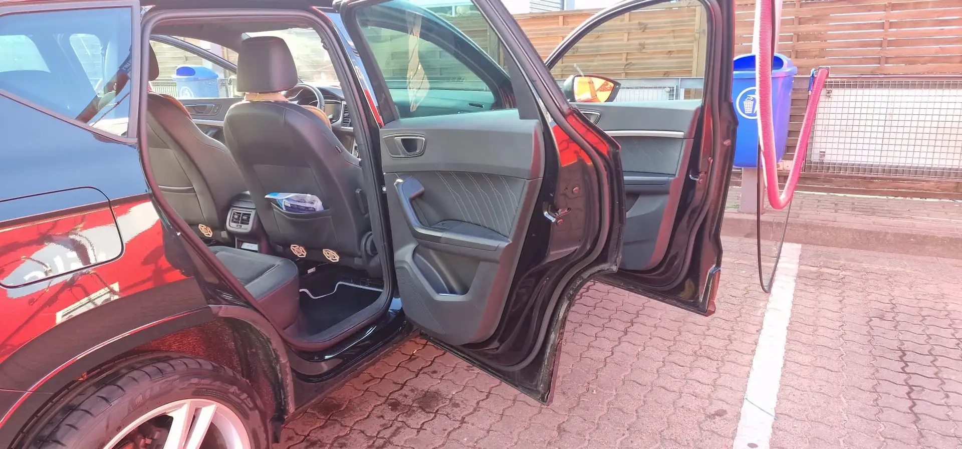 SEAT Ateca Ateca 1.5 TSI ACT DSG OPF FR Schwarz - 1