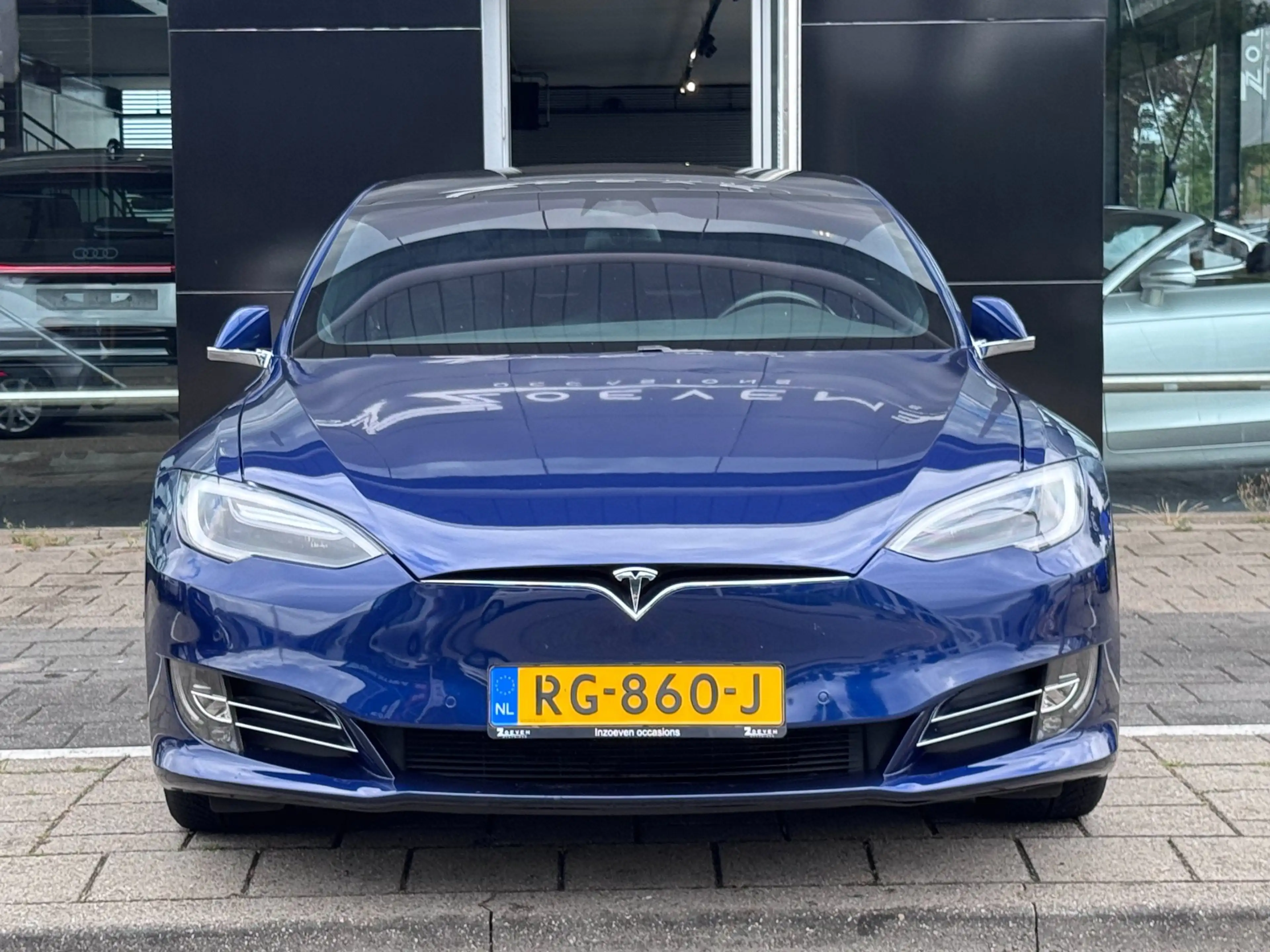Tesla Model S 75 Business Economy — photo 8