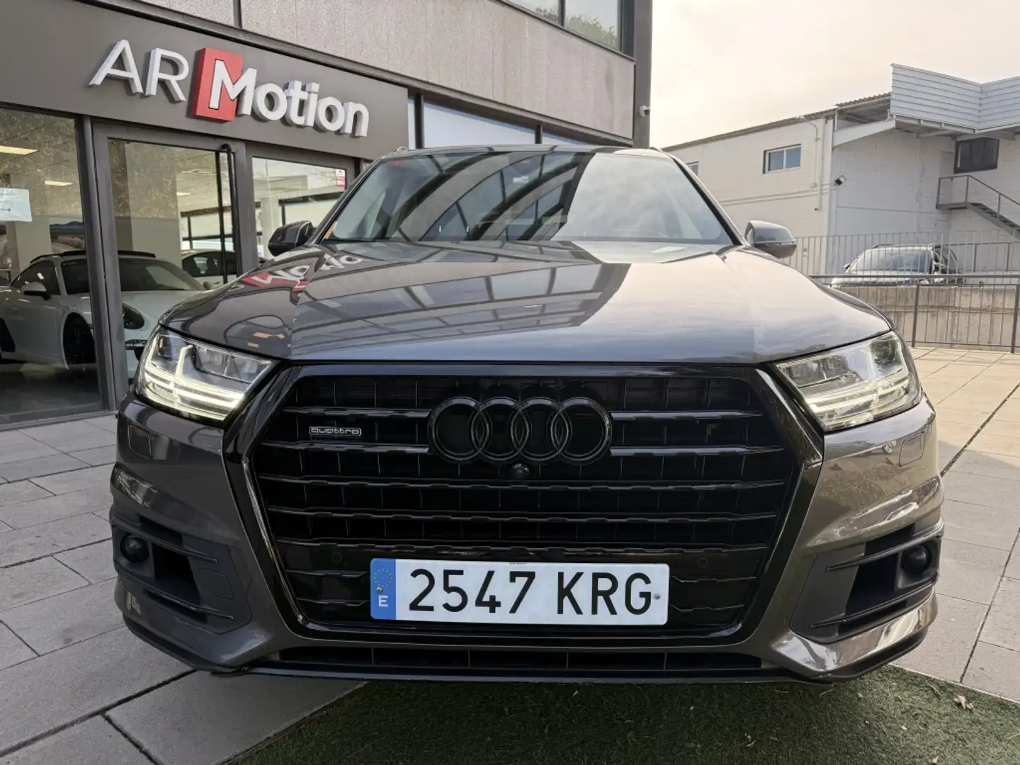 Audi Q7 45 TDI S line quattro Gris - 2