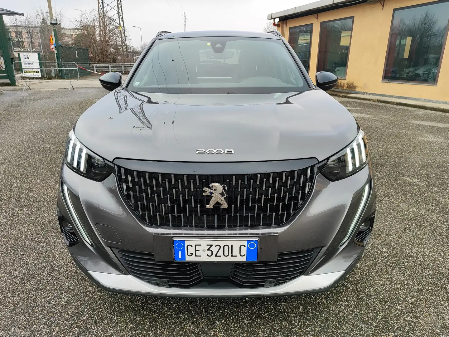 Peugeot 2008 1.2 puretech GT - No obbligo finanziamento! - Nero - 1