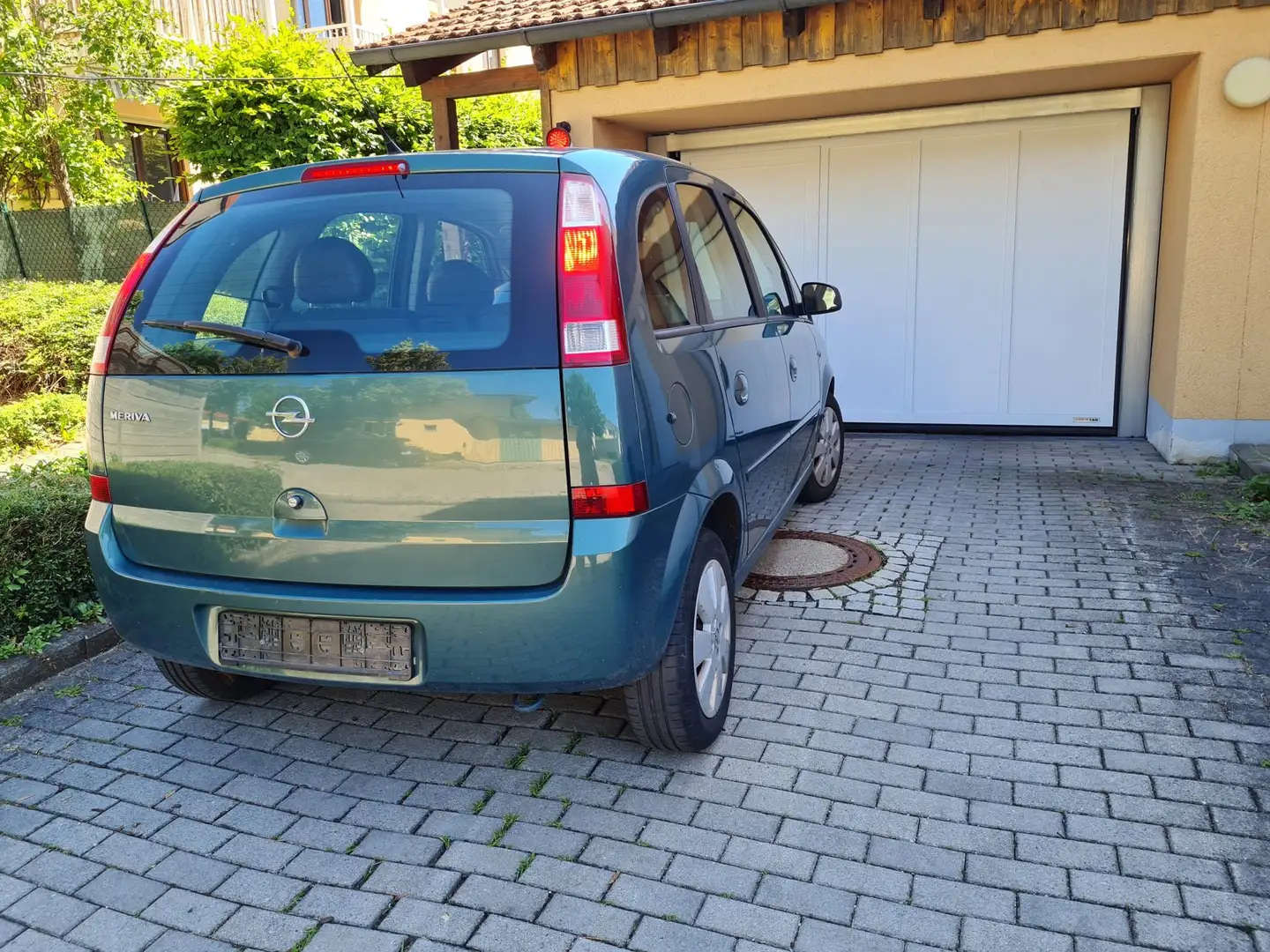 Opel Meriva 1.6 16V Cosmo Grün - 1