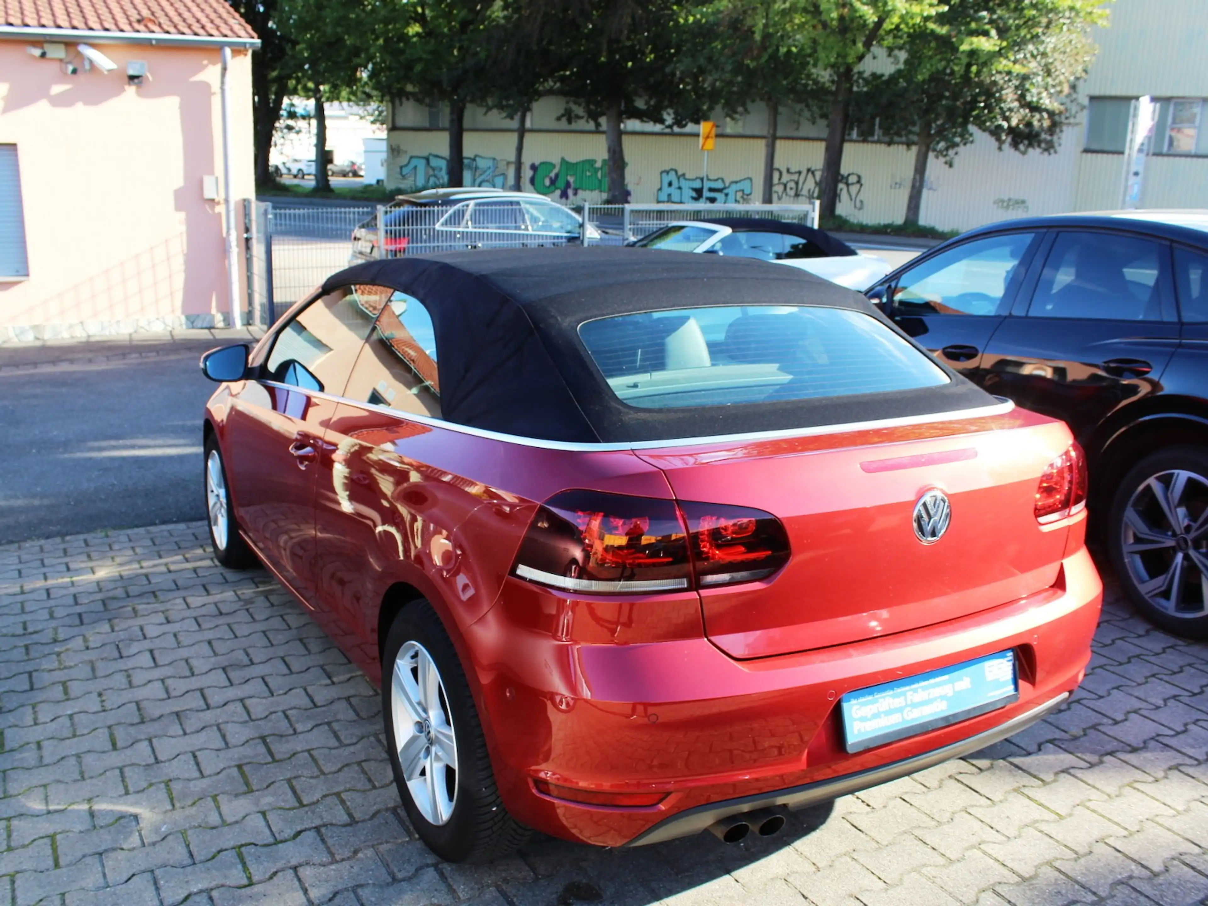 Volkswagen Golf Cabriolet Lounge BMT Allwetter Leder Top — photo 2