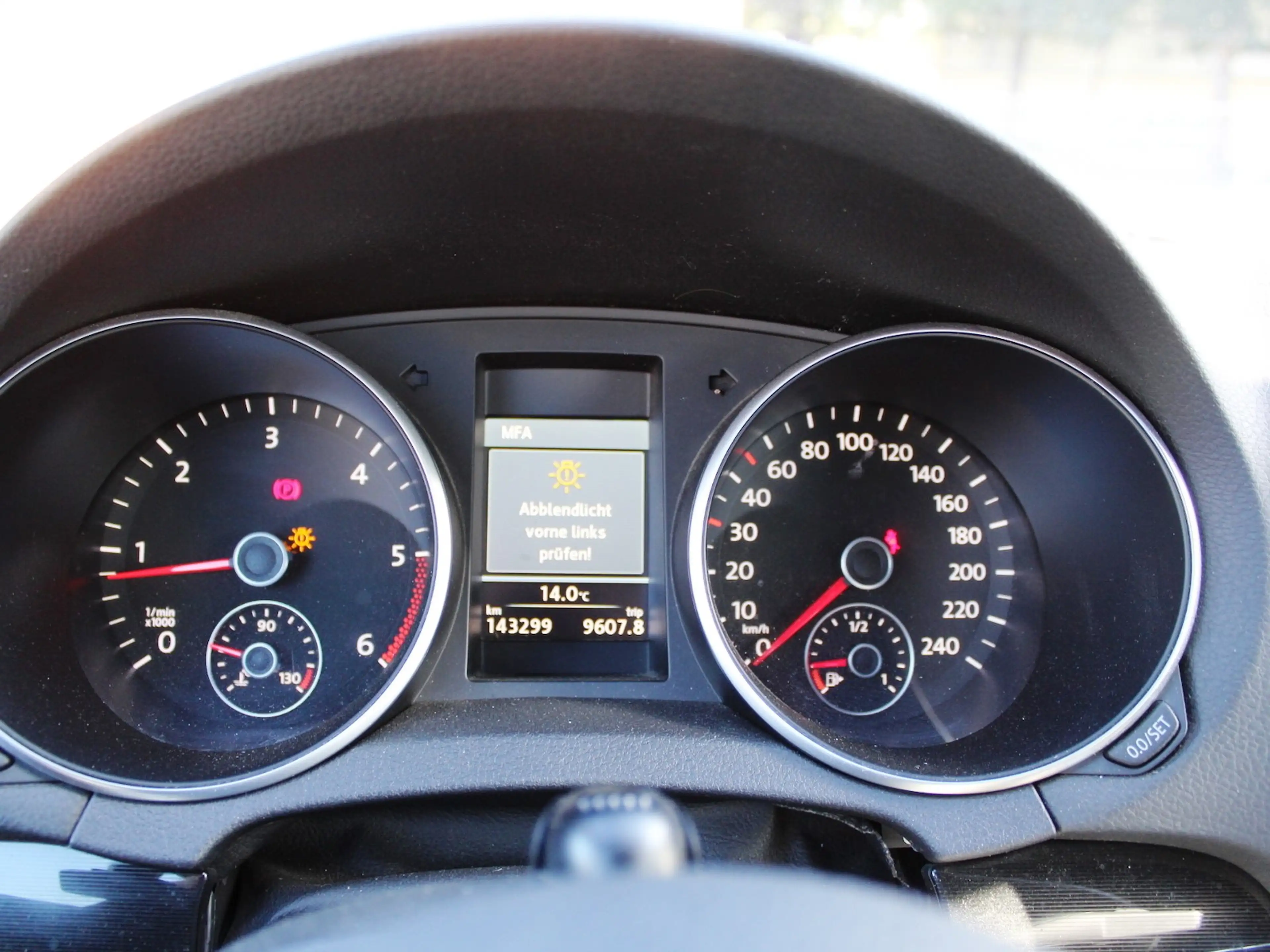 Volkswagen Golf Cabriolet Lounge BMT Allwetter Leder Top — photo 13